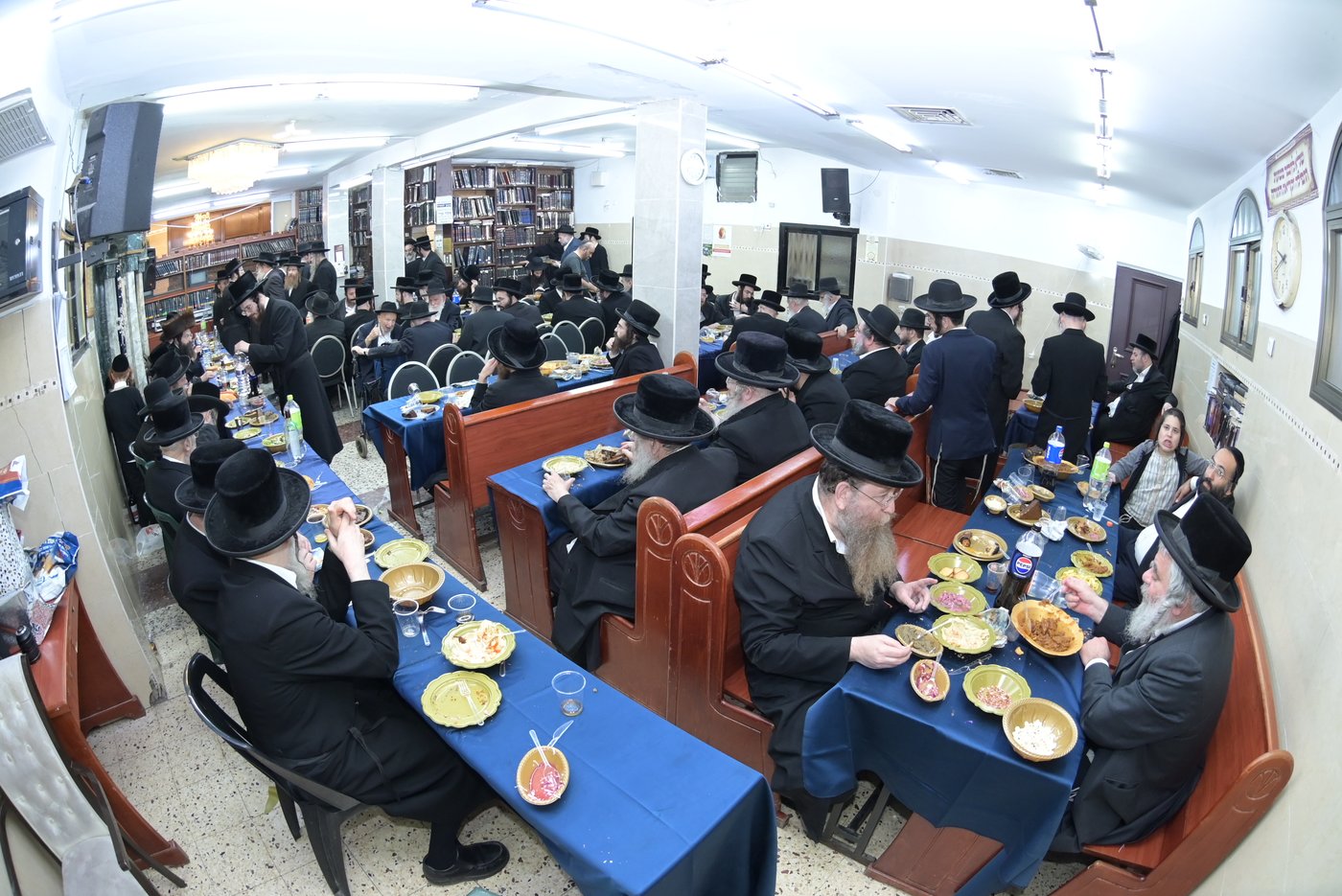 שמחת בר המצווה לבן אב"ד מאקאווא בני ברק