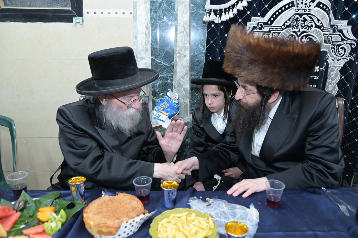 שמחת בר המצווה לבן אב"ד מאקאווא בני ברק