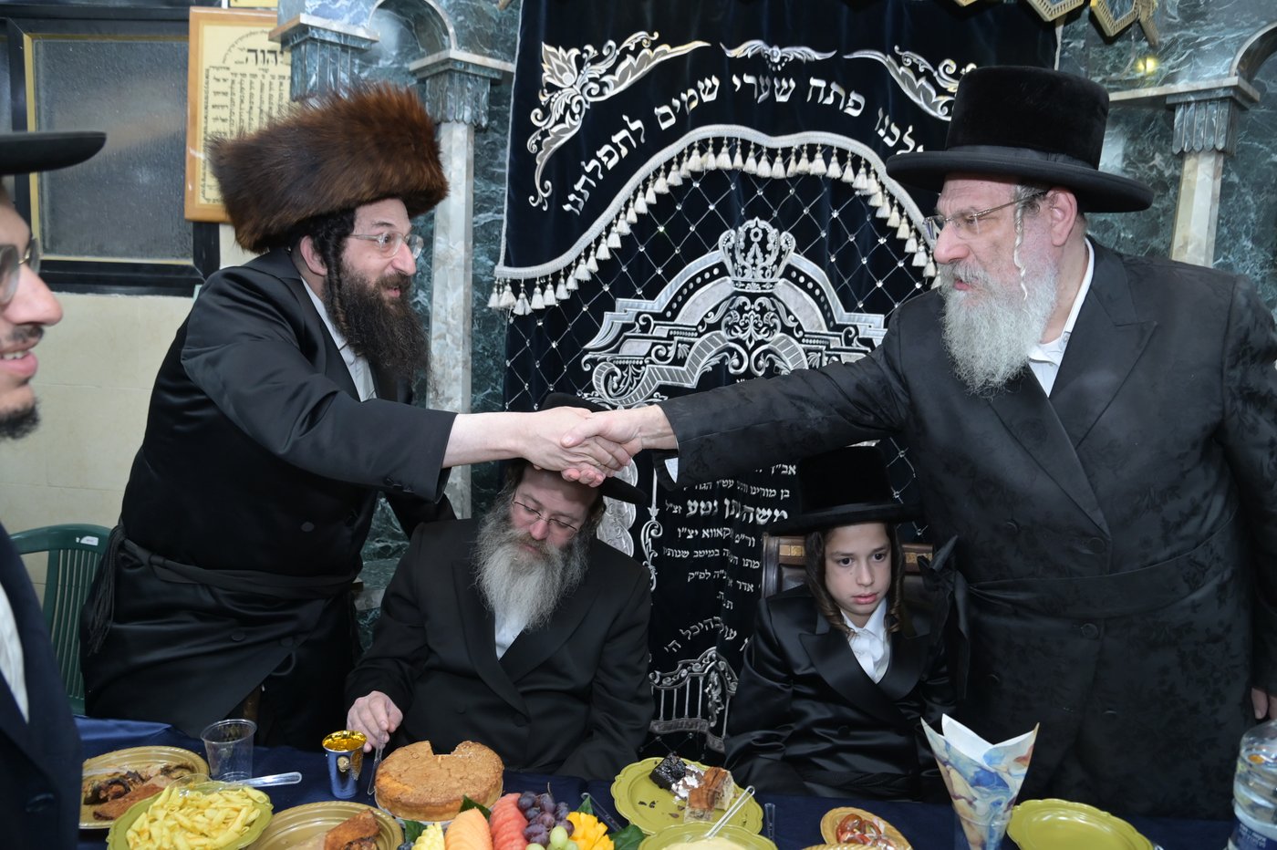 שמחת בר המצווה לבן אב"ד מאקאווא בני ברק