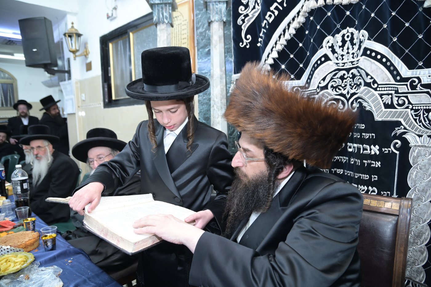 שמחת בר המצווה לבן אב"ד מאקאווא בני ברק