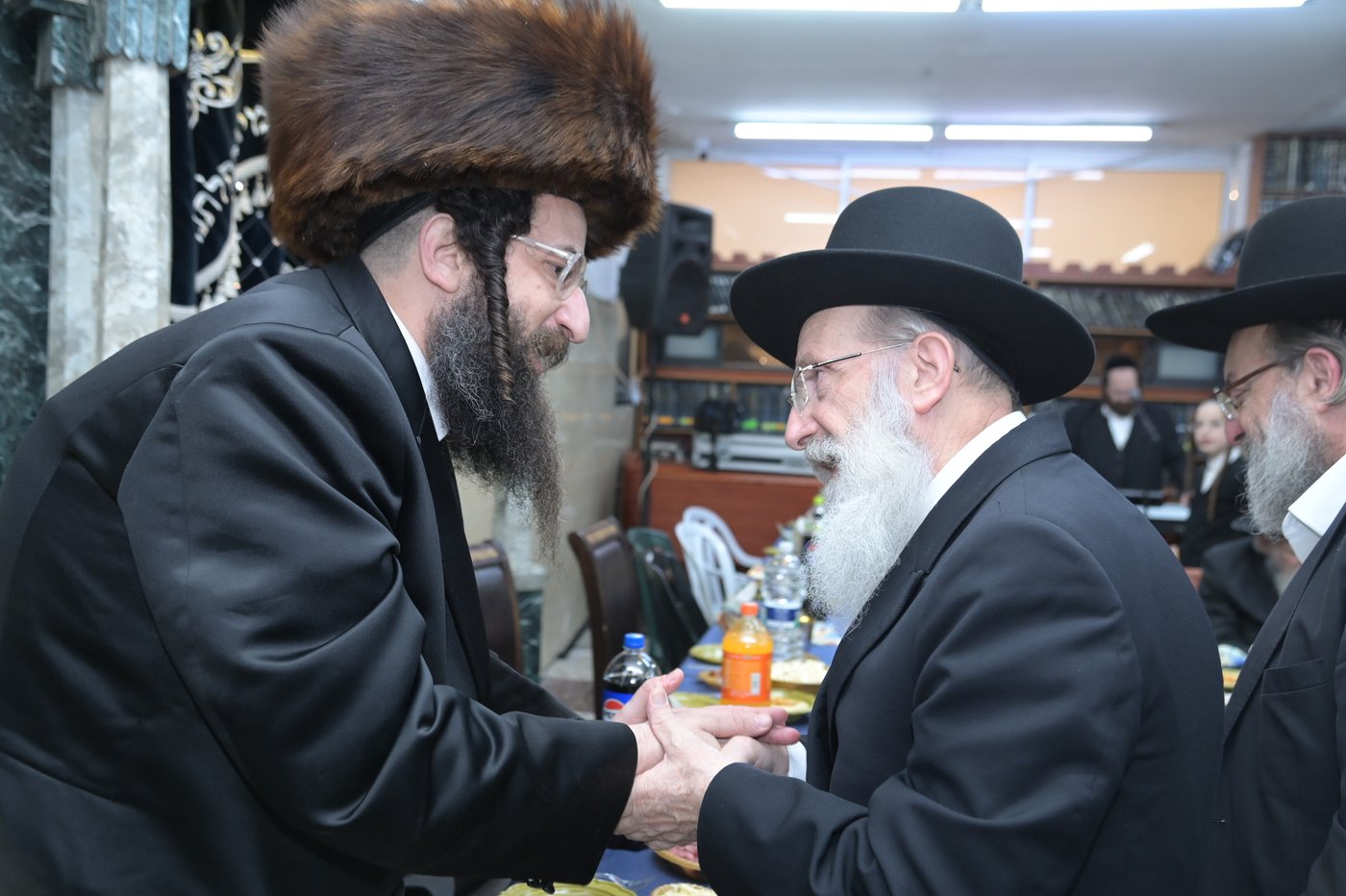 שמחת בר המצווה לבן אב"ד מאקאווא בני ברק