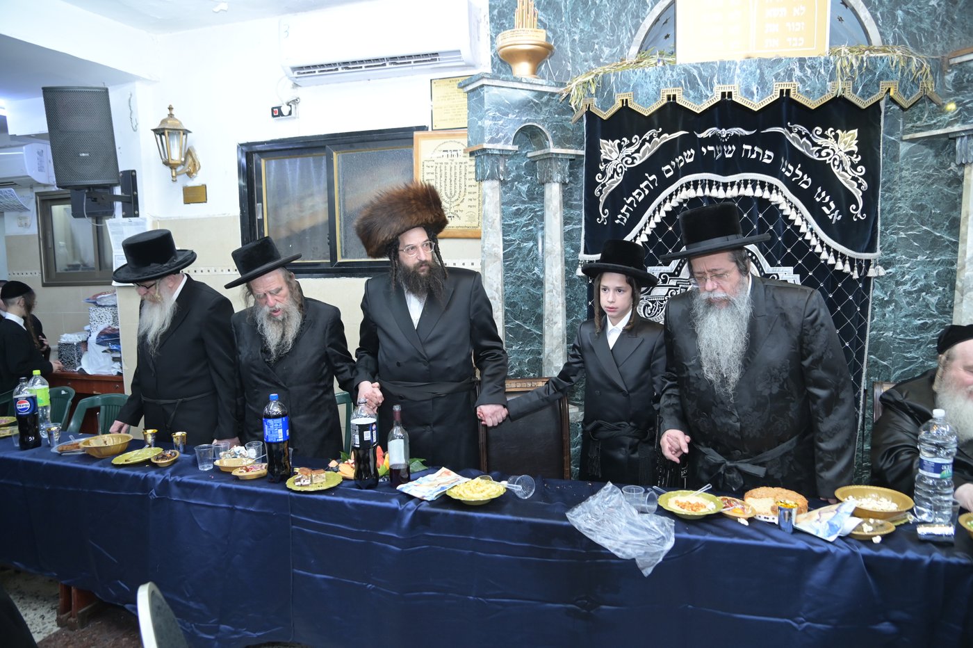 שמחת בר המצווה לבן אב"ד מאקאווא בני ברק