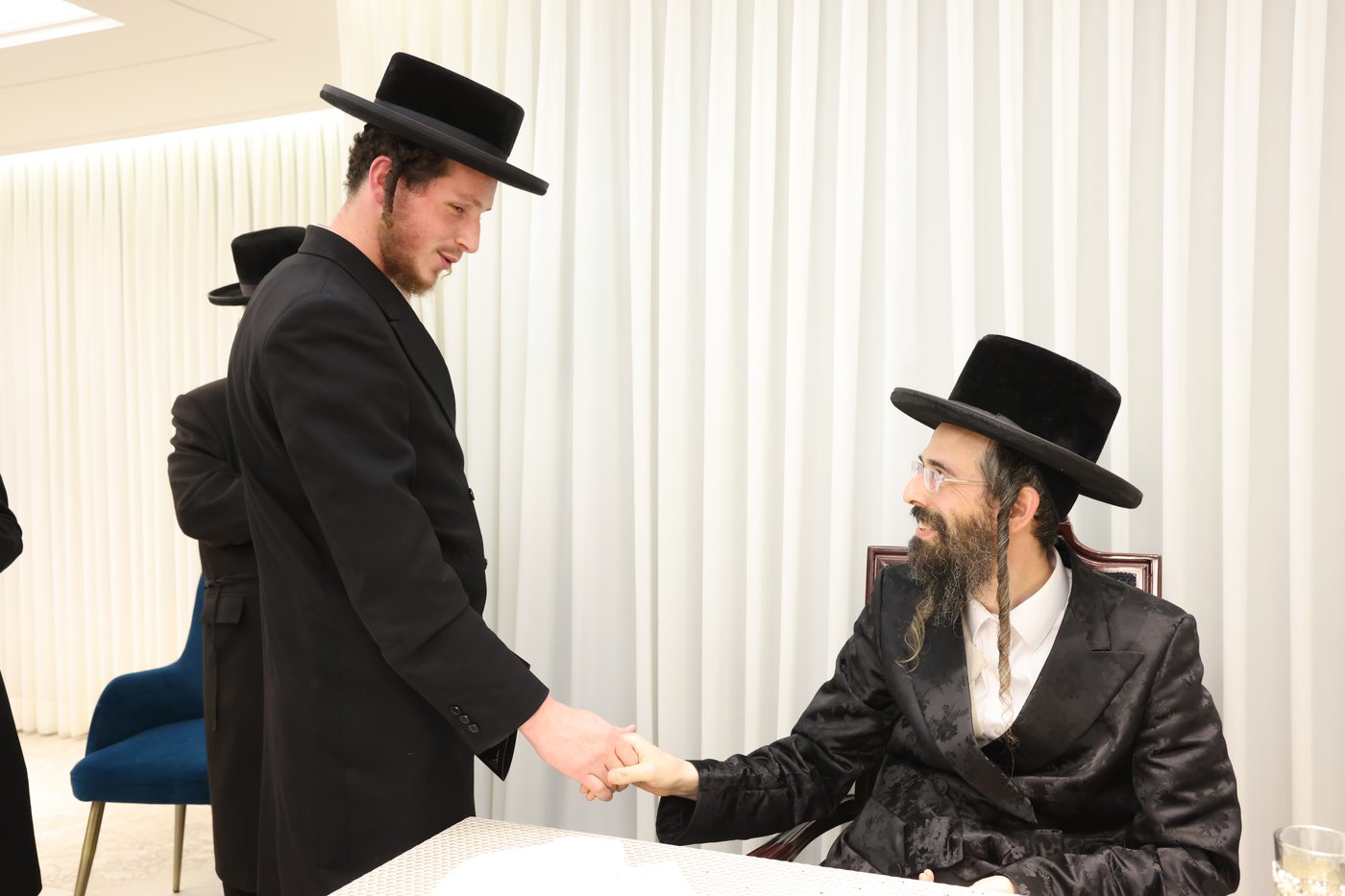 דינר בזוועהיל 