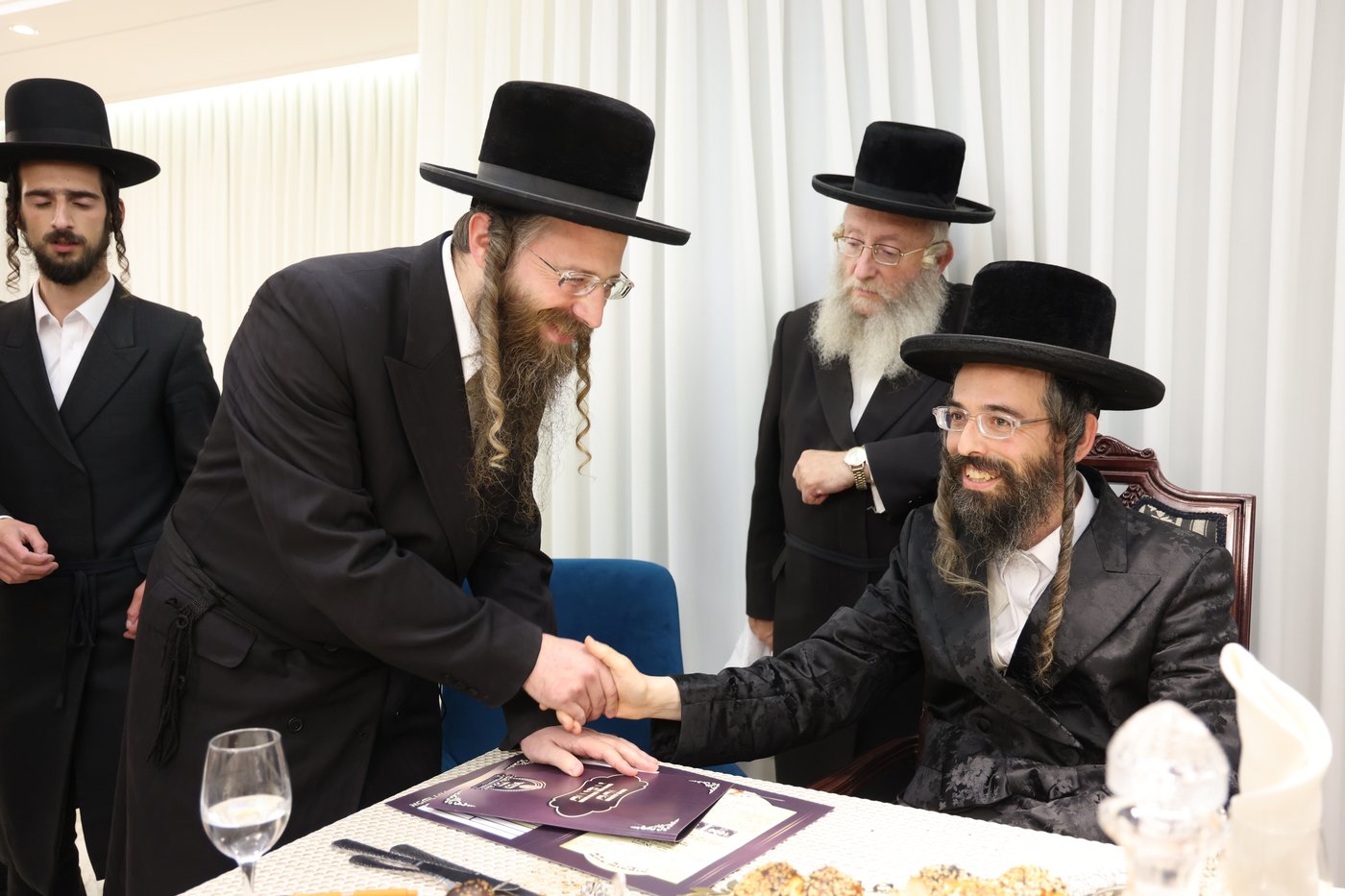 דינר בזוועהיל 