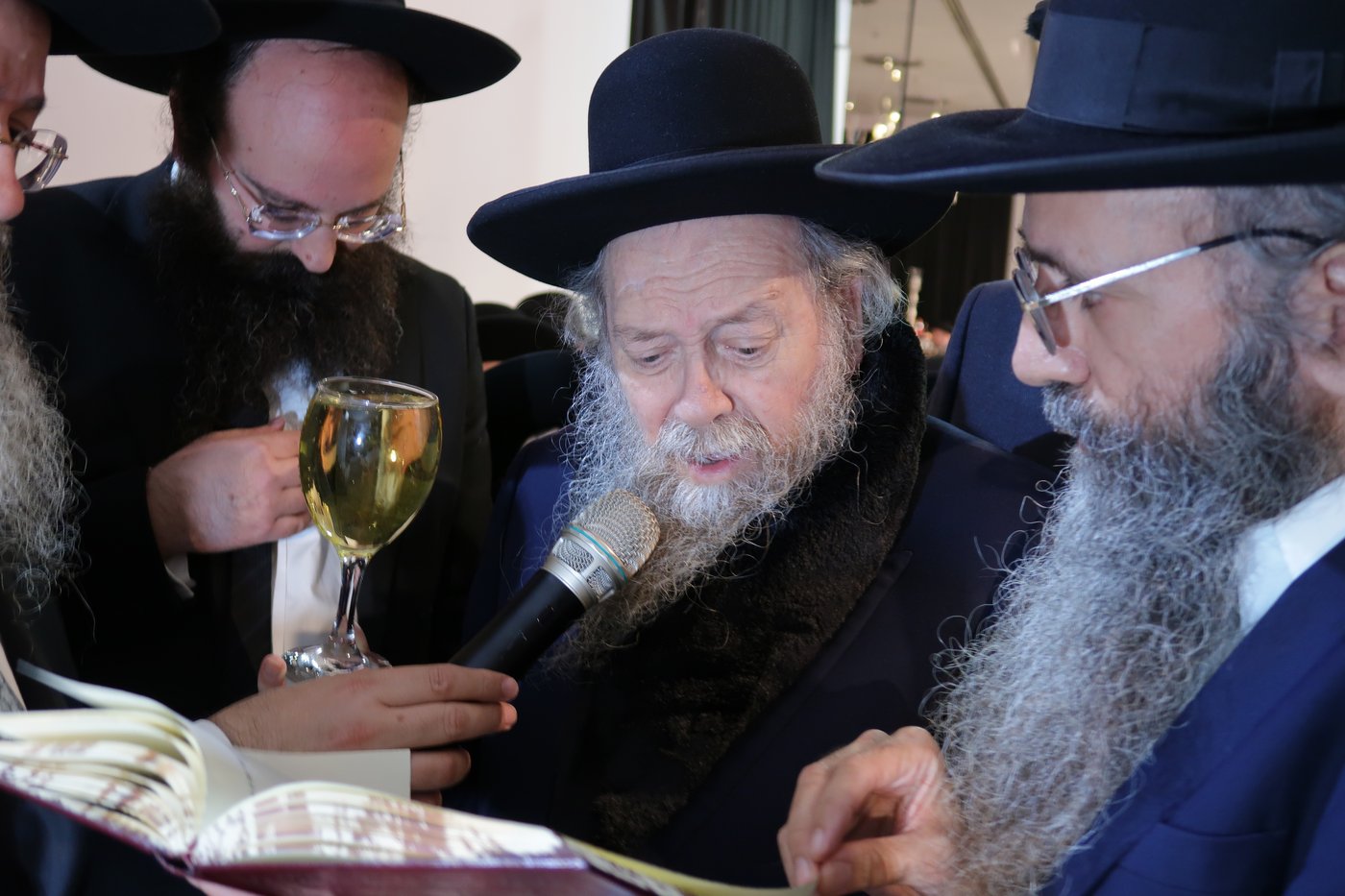 שמחת נישואי נכד הגה"צ המקובל רבי דוד בצרי 