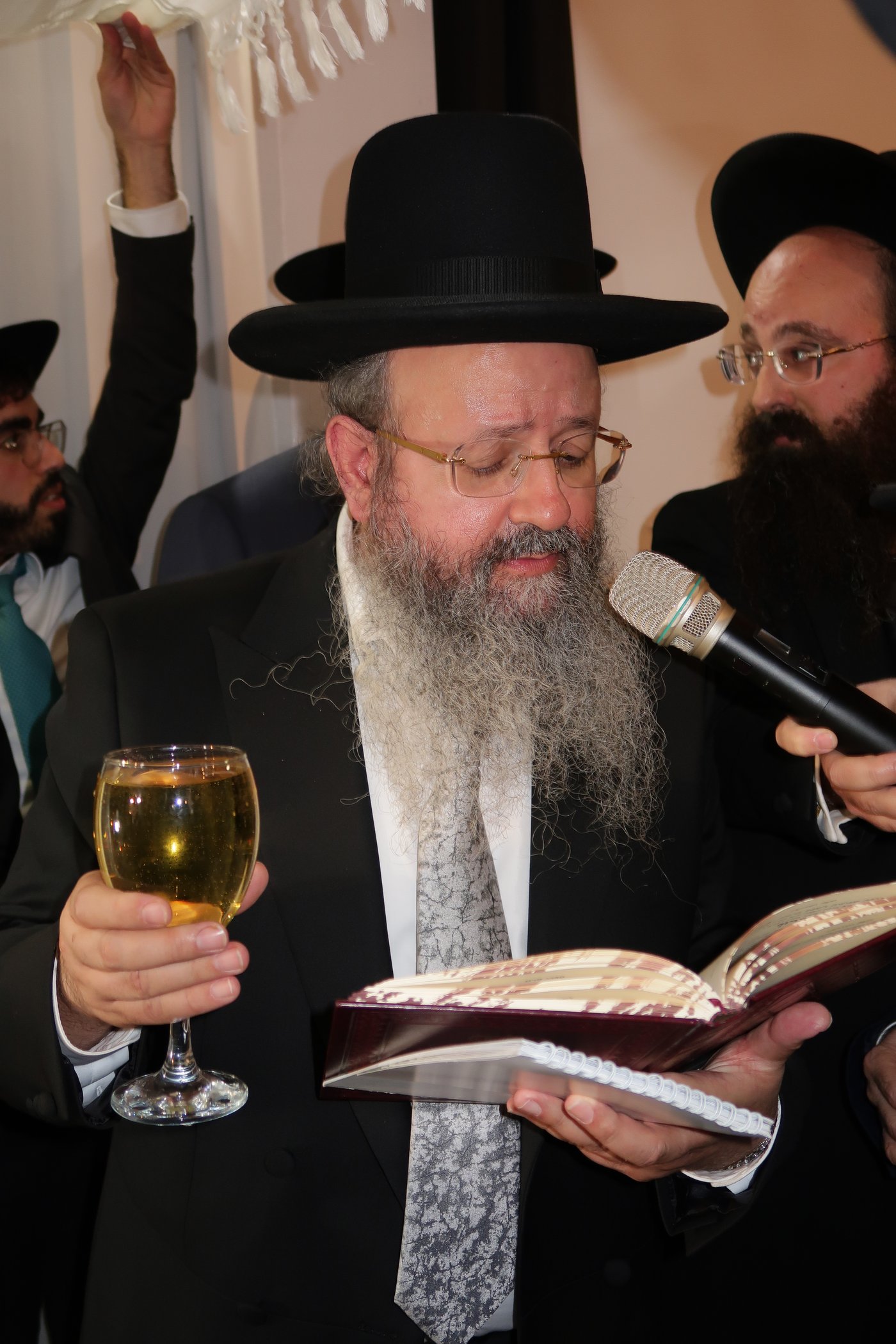 שמחת נישואי נכד הגה"צ המקובל רבי דוד בצרי 