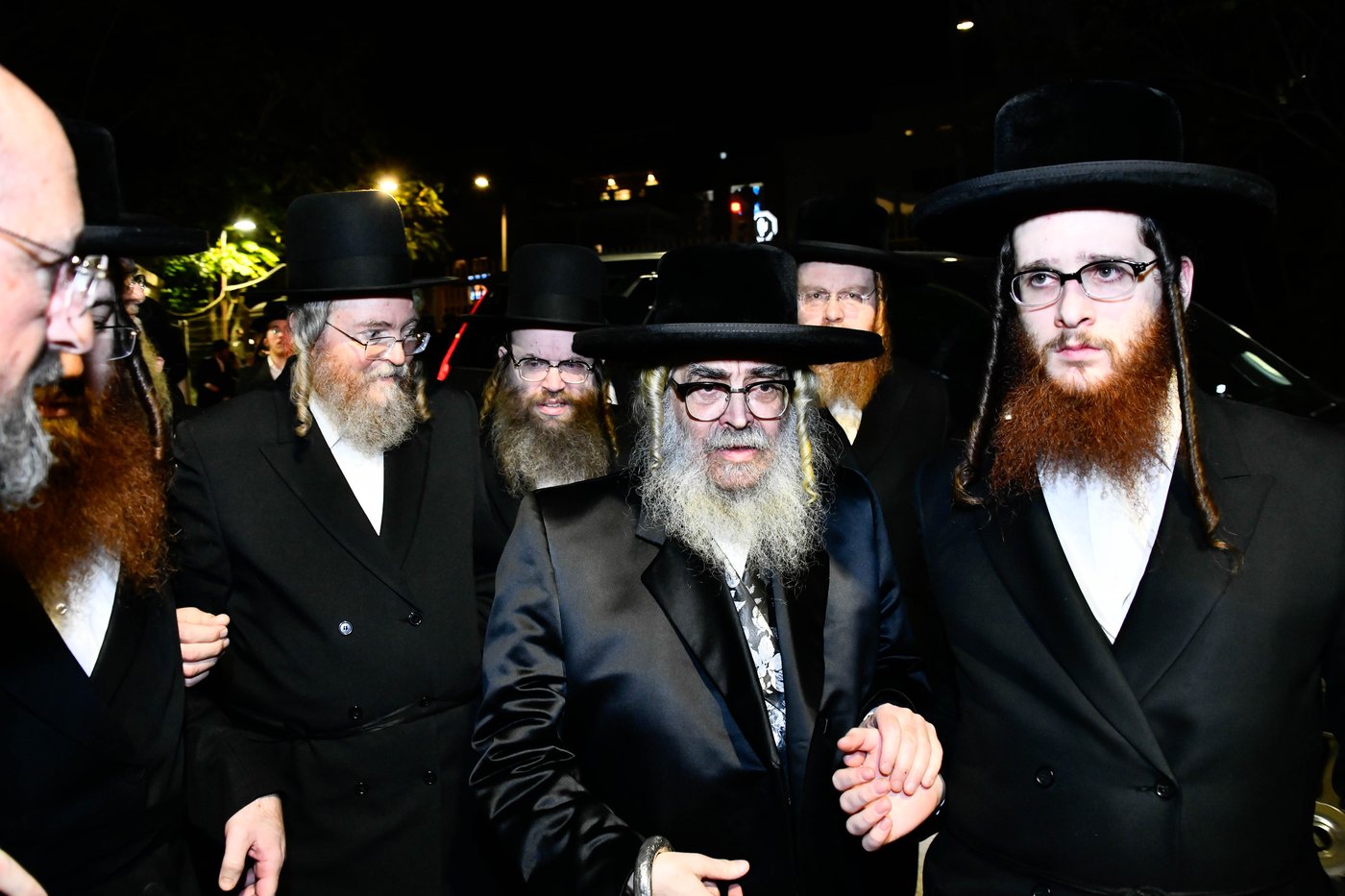 האדמו"ר מסאטמר במעמד יציקת היסודות בטלזסטון