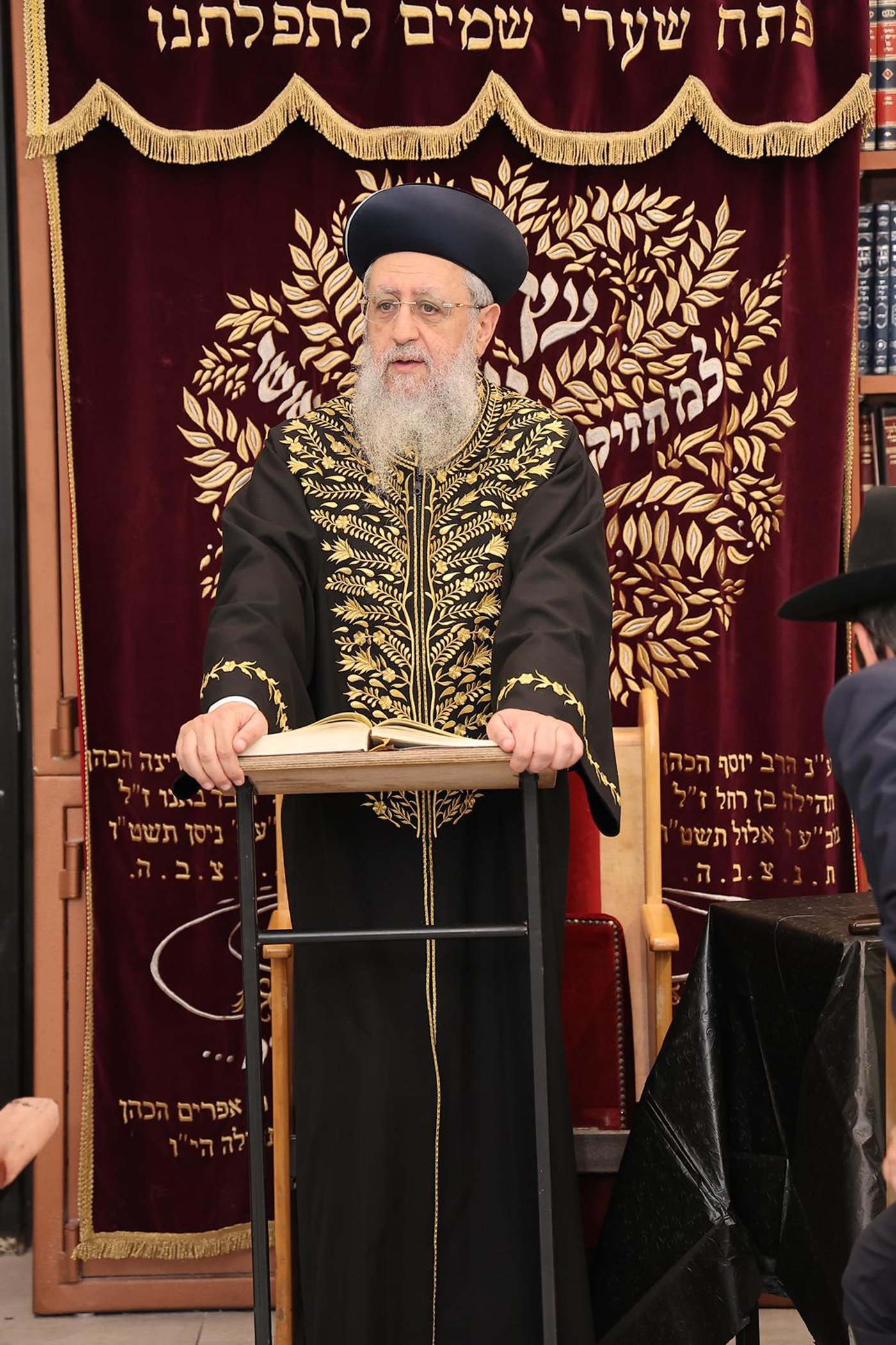 הגר"ד יוסף בפתיחת סניפי רשת הכוללים "ברכת אברהם" 