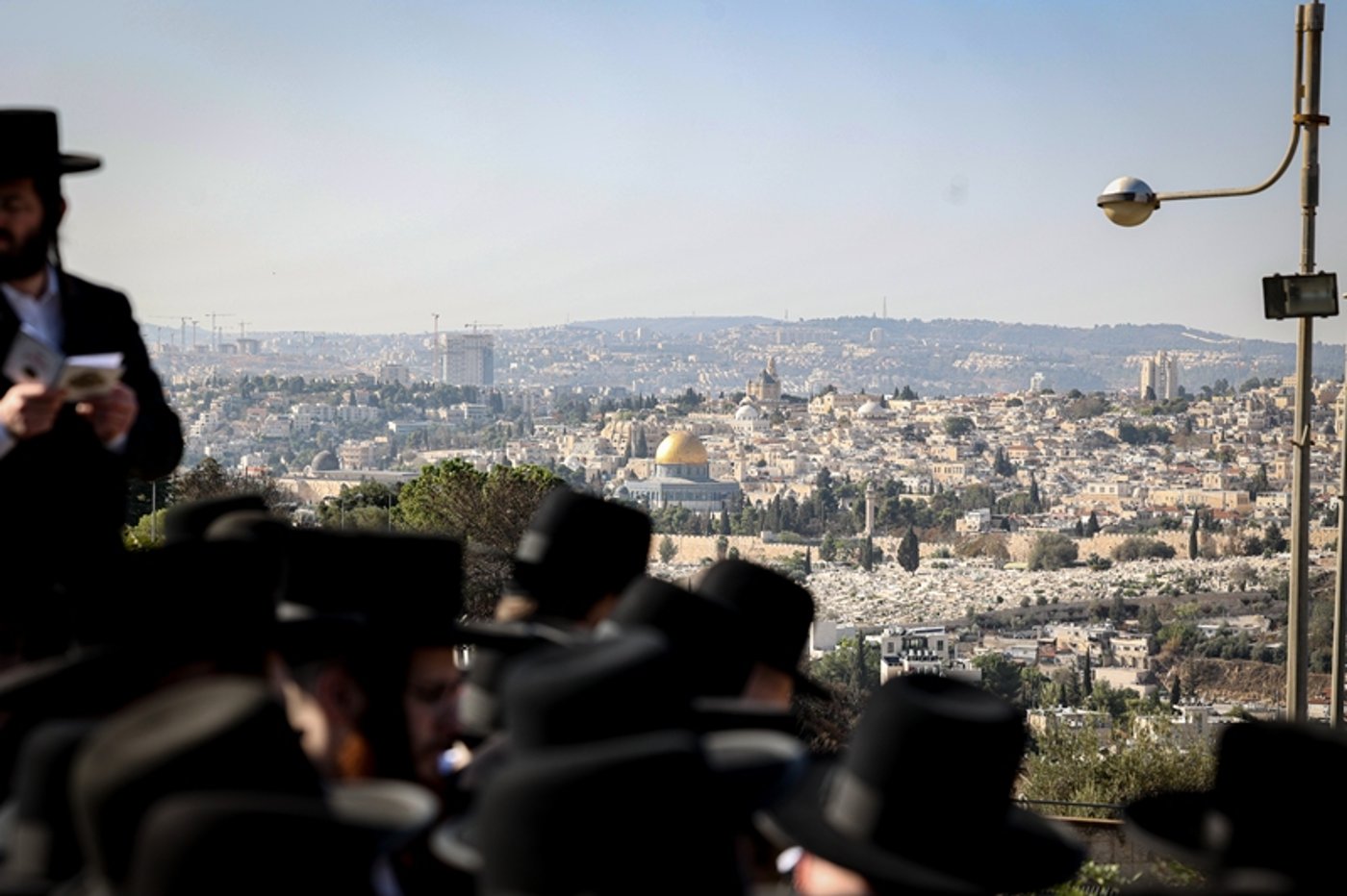 האדמו"ר מסאטמר בתפילה בהר הצופים