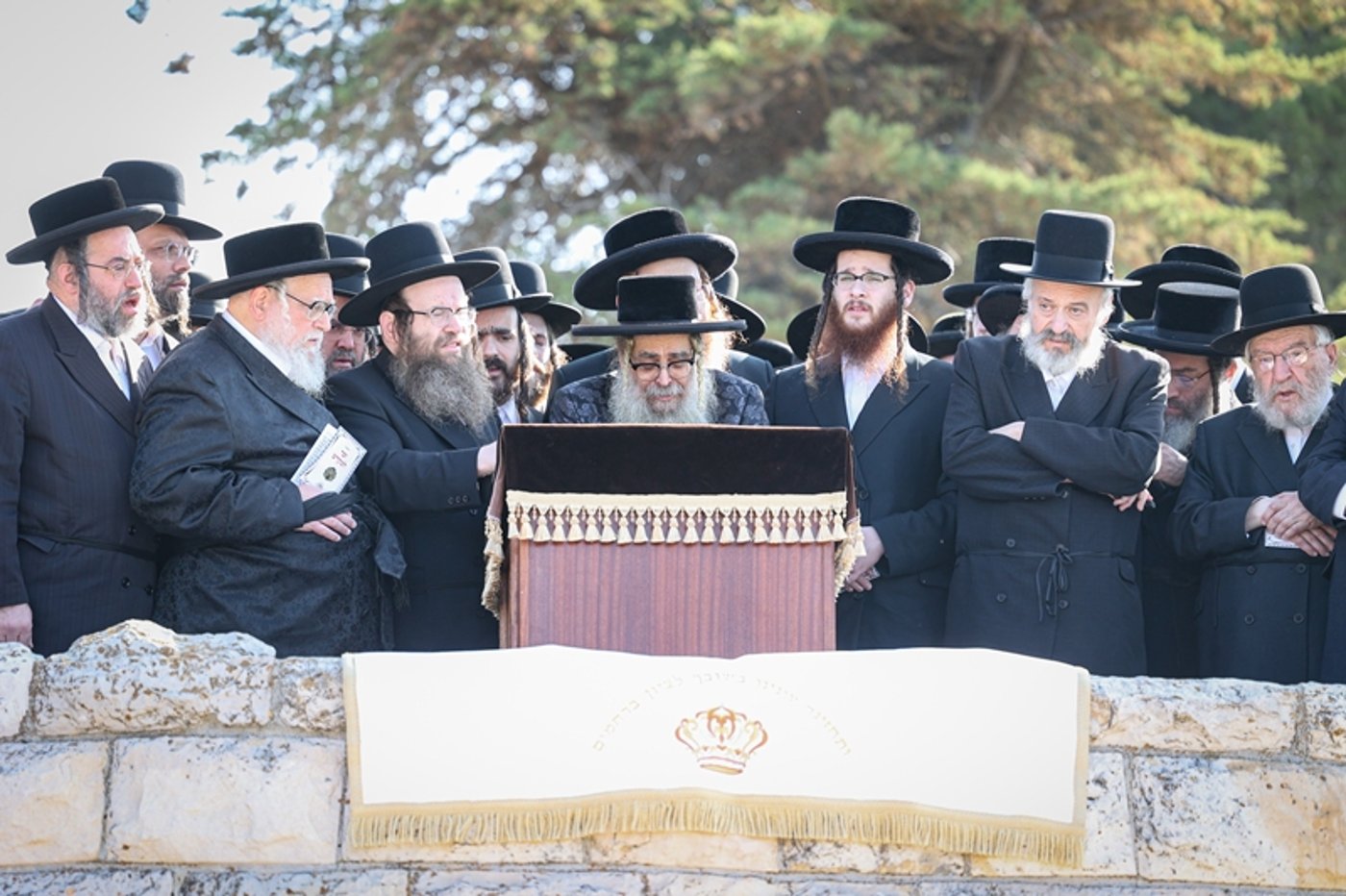 האדמו"ר מסאטמר בתפילה בהר הצופים