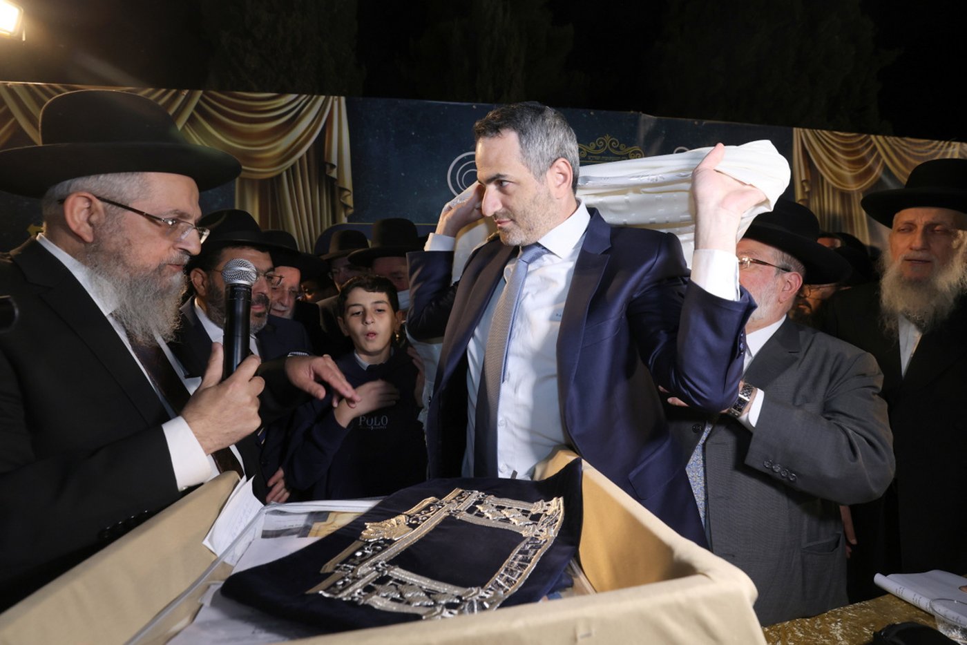 פדיון פטר חמור בבית וגן