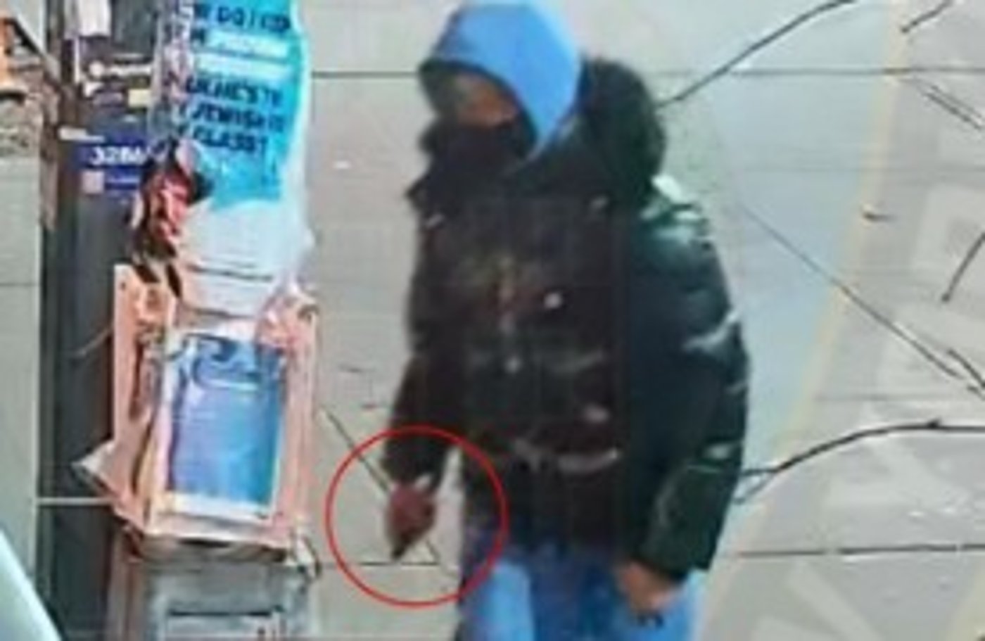 ניסיון דקירה ברחבת הישיבה: רוכב הקורקינט שלף סכין מול הצעיר החרדי