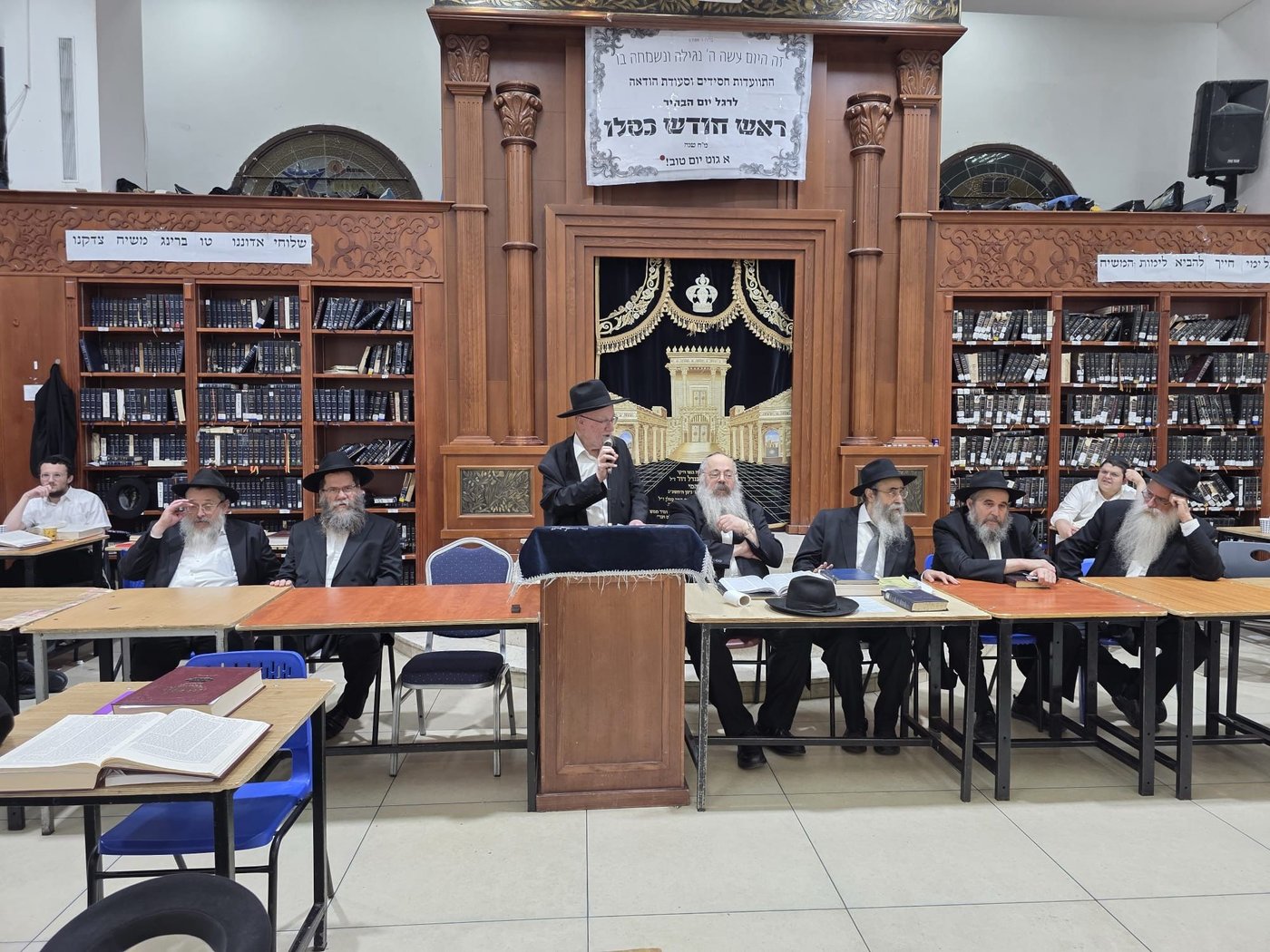 בעקבות מעצר בחורים: סבב ביקור חריג של בכירי רבני חב"ד בישיבות