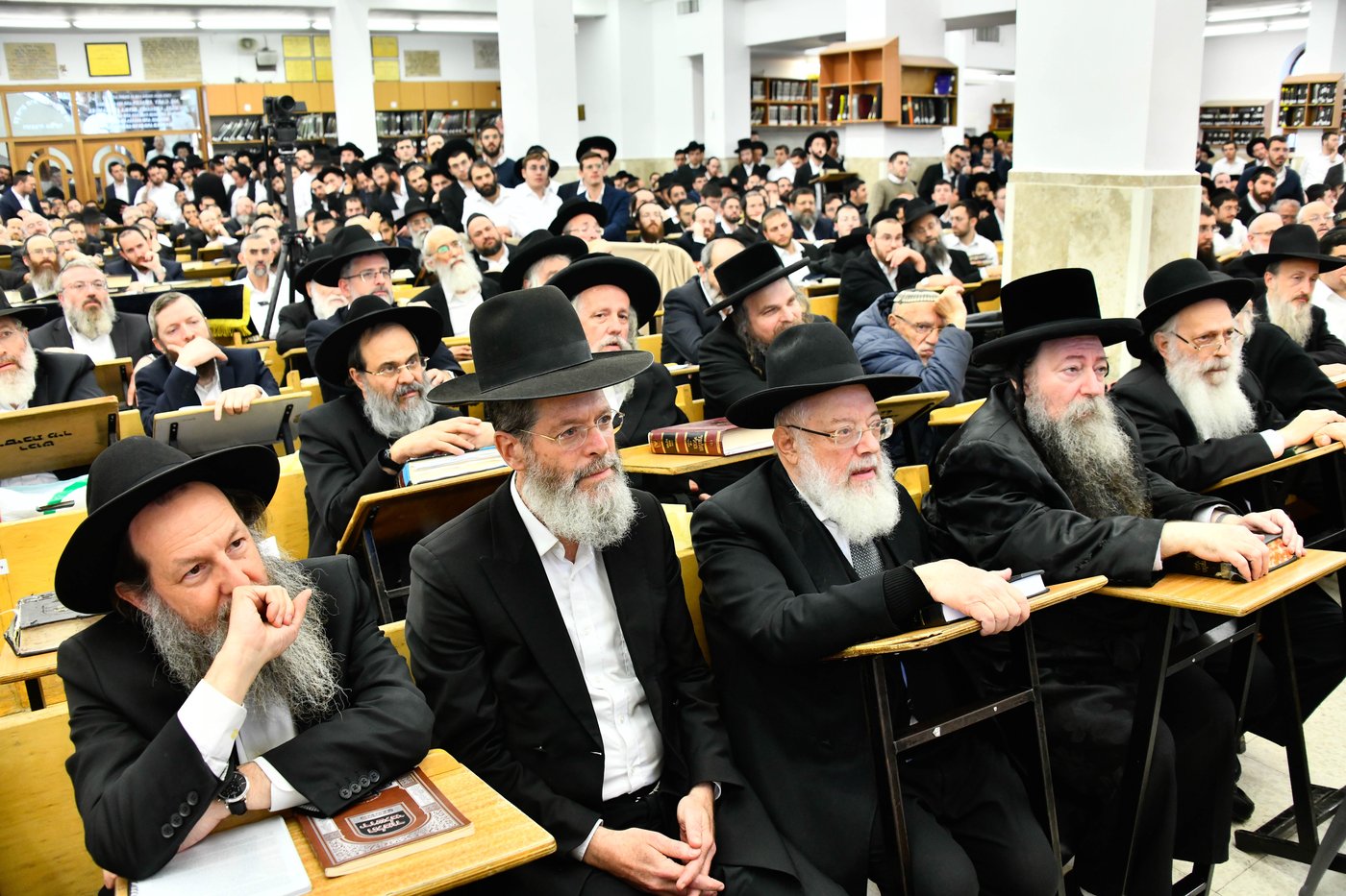 סיום הש"ס בישיבת מיר