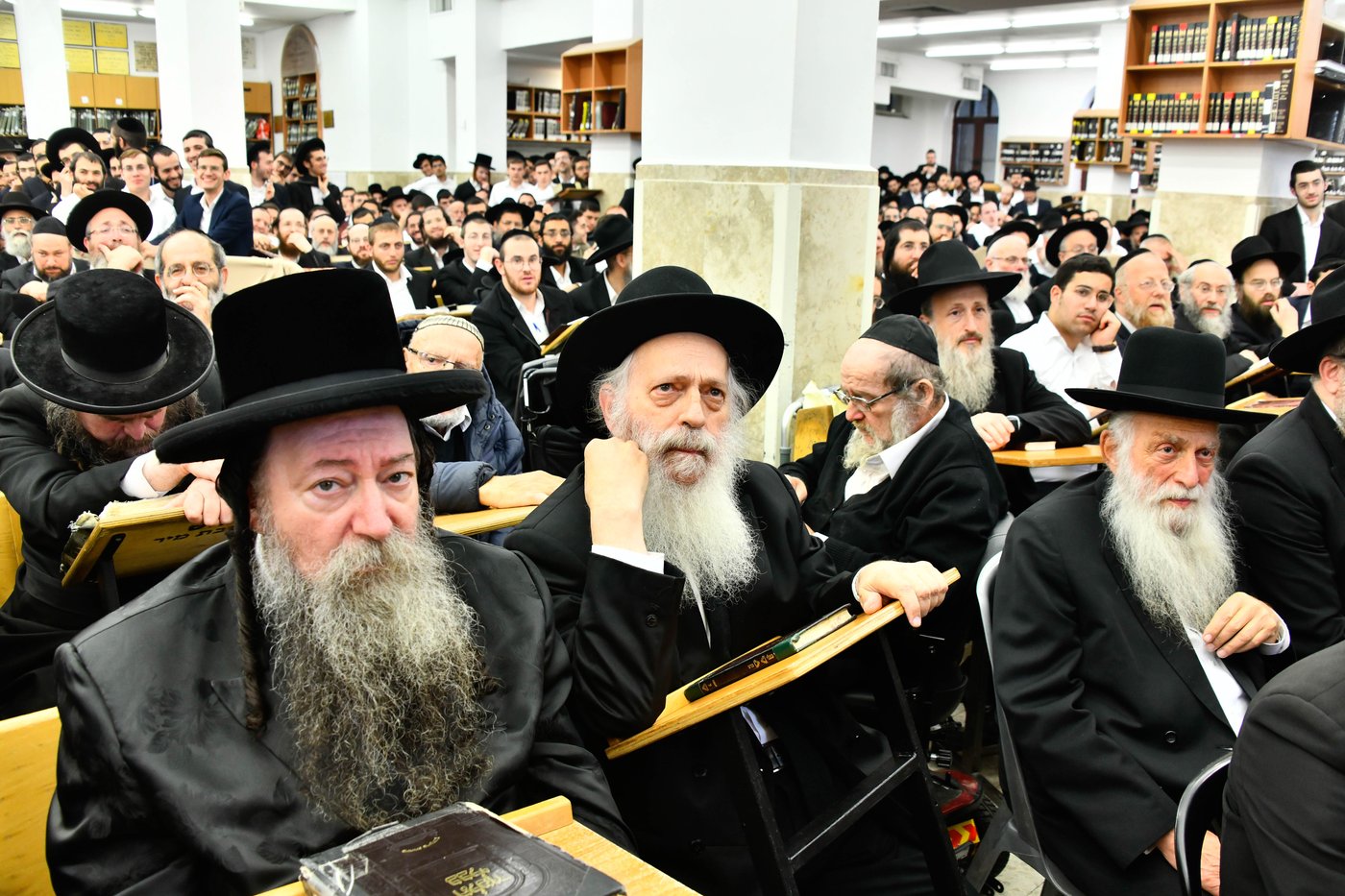 סיום הש"ס בישיבת מיר