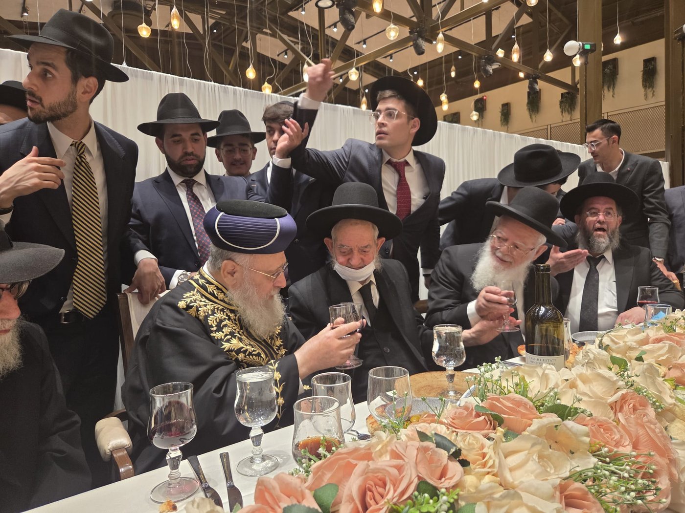 שמחת נישואי נכדו של רבי יצחק כהן 