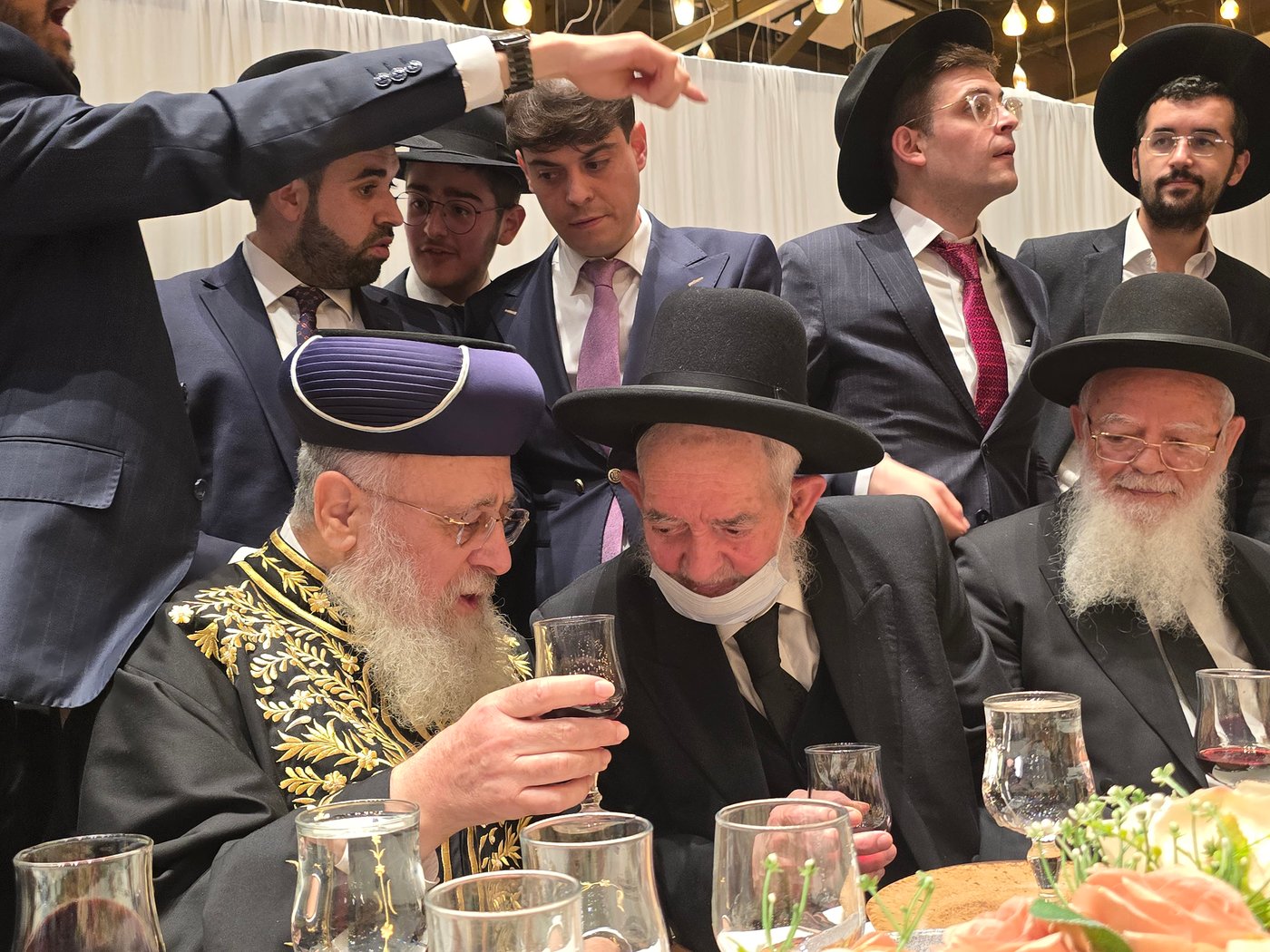 שמחת נישואי נכדו של רבי יצחק כהן 