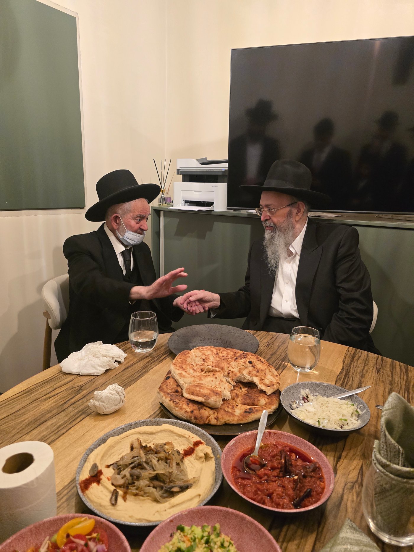 שמחת נישואי נכדו של רבי יצחק כהן 