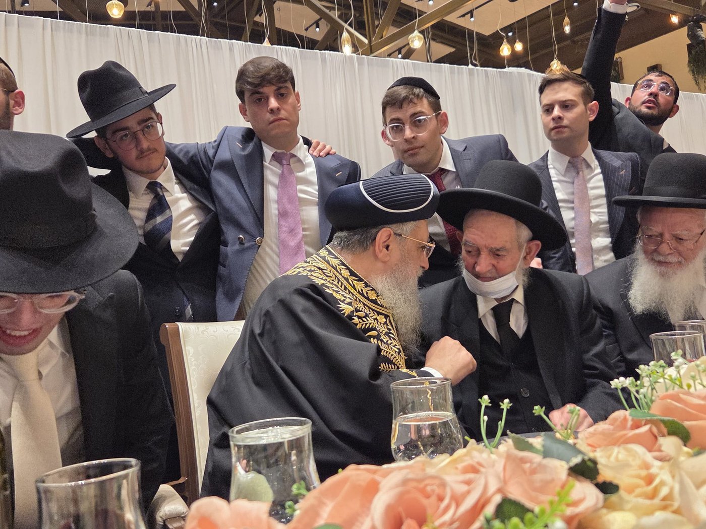 שמחת נישואי נכדו של רבי יצחק כהן 