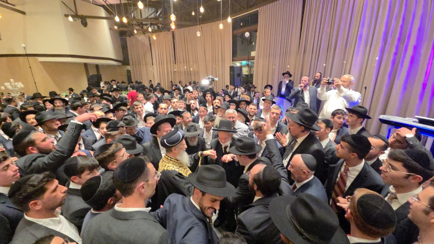 שמחת נישואי נכדו של רבי יצחק כהן 