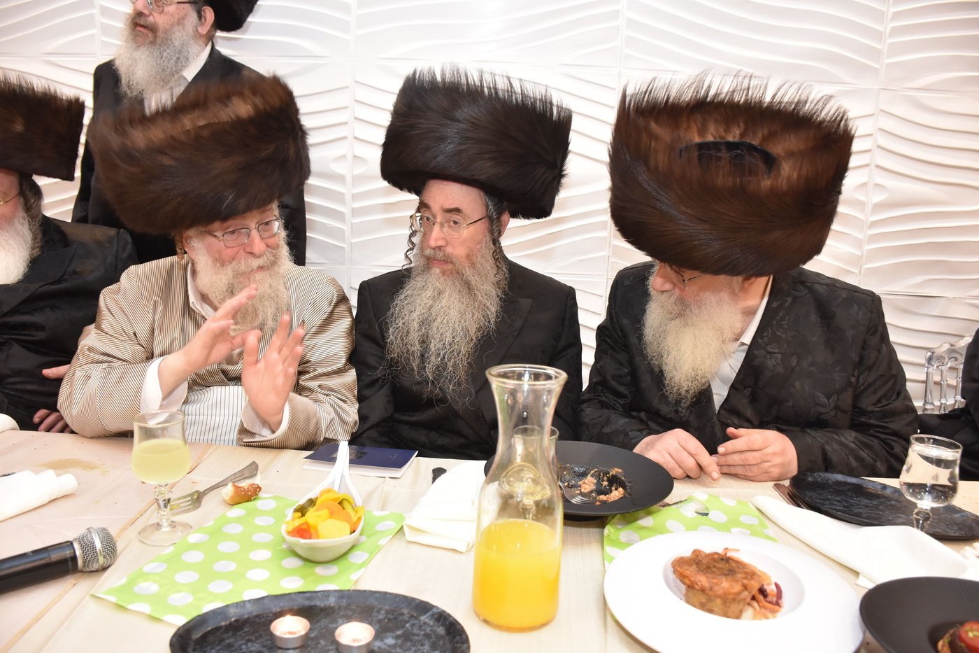 סעודת הילולא ודינר ב'פנים מאירות' - להורות נתן