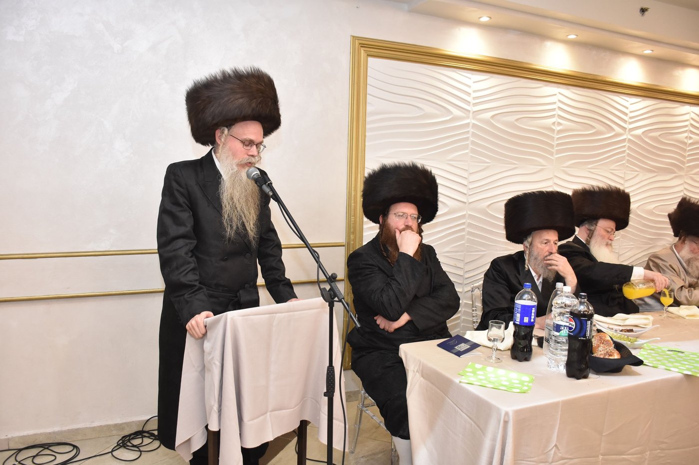 סעודת הילולא ודינר ב'פנים מאירות' - להורות נתן