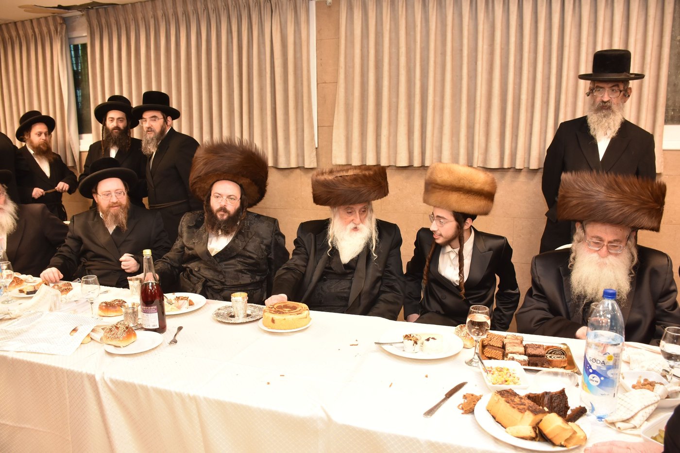 שמחת בית מכנובקא בעלזא - שאץ