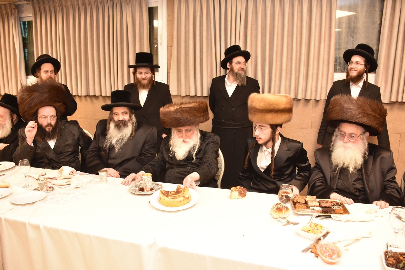 שמחת בית מכנובקא בעלזא - שאץ