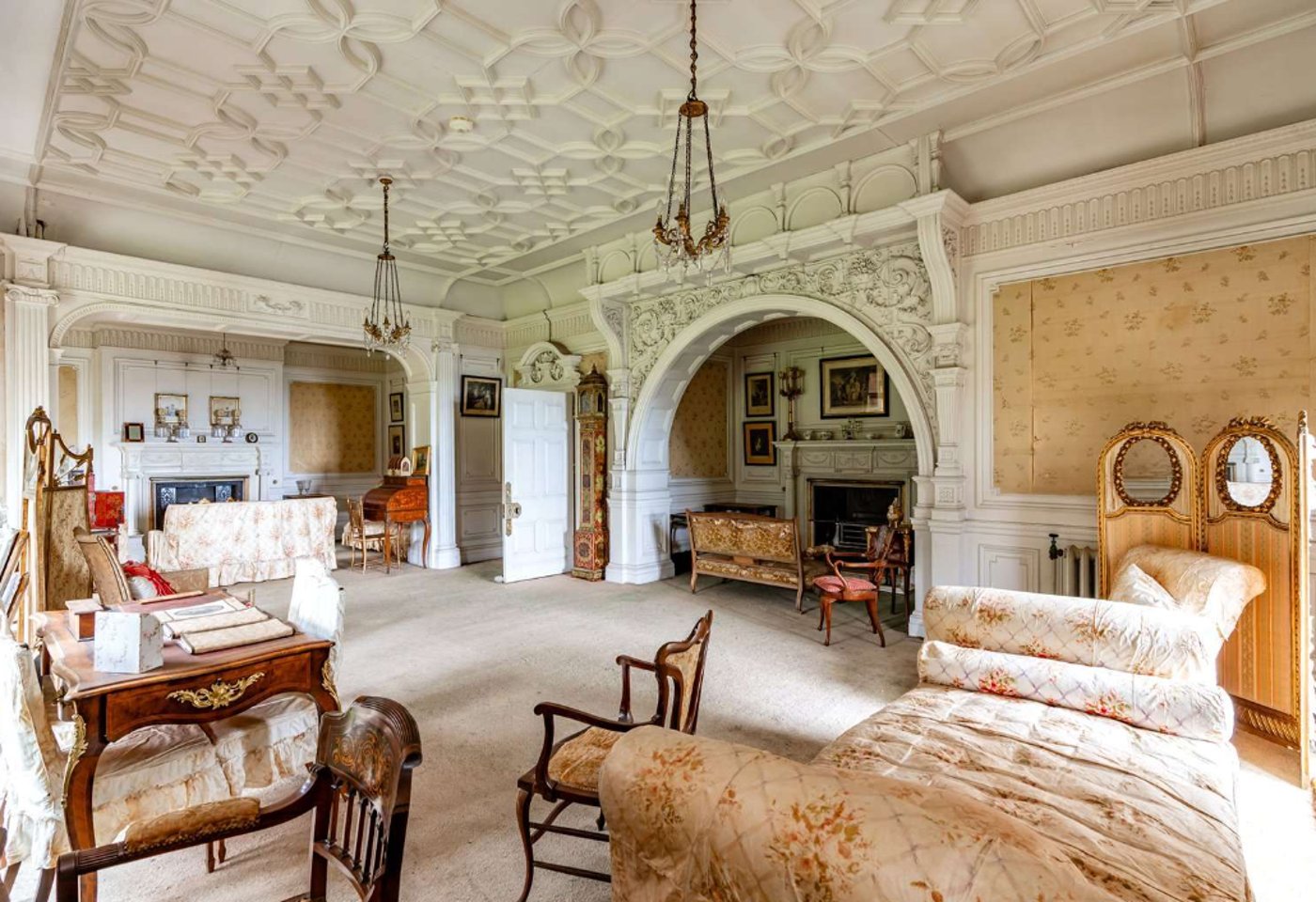 מראות הטירה