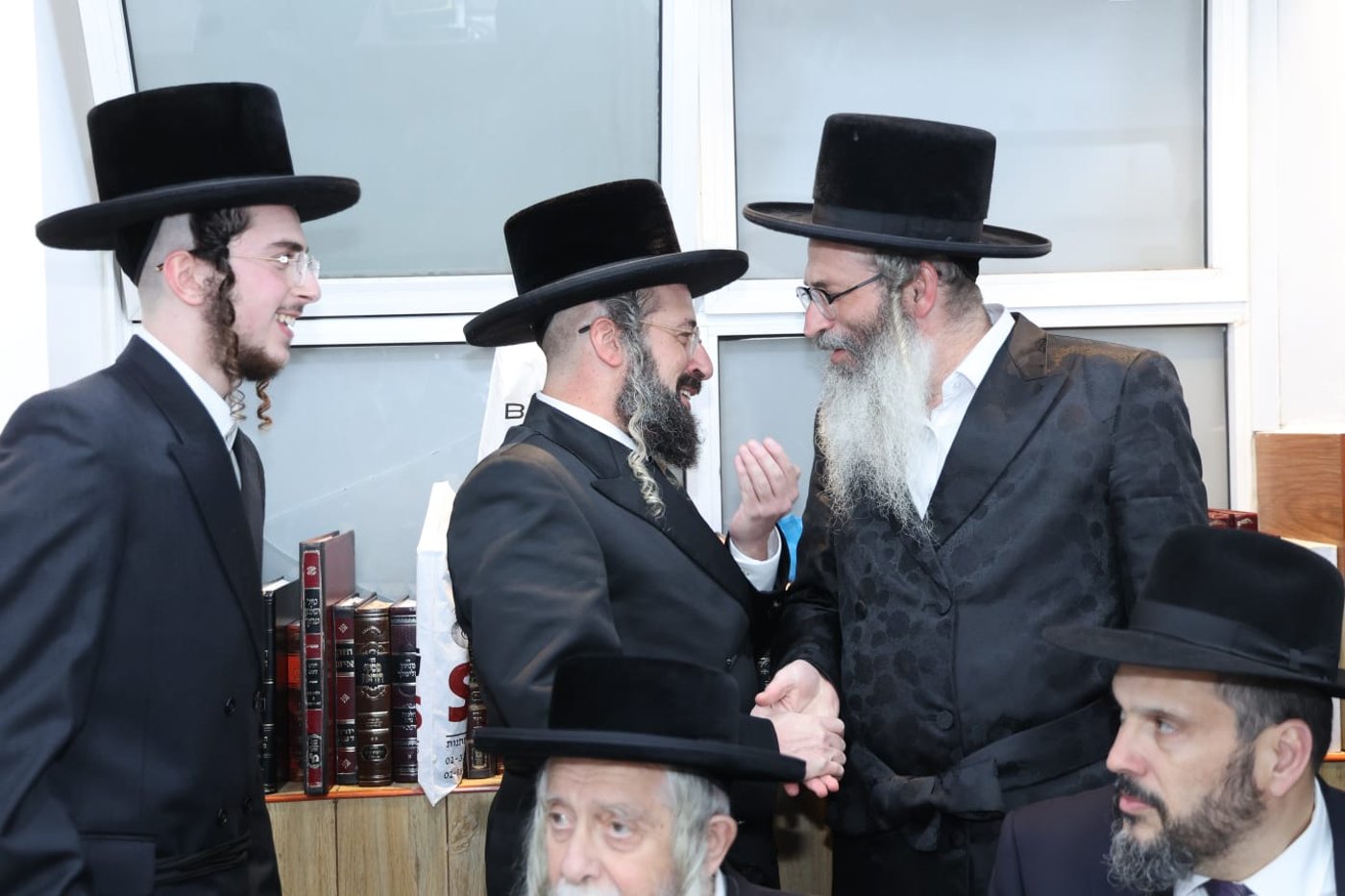 שמחת בית חיי נפש, בנו של הגר"ב ווייס התארס