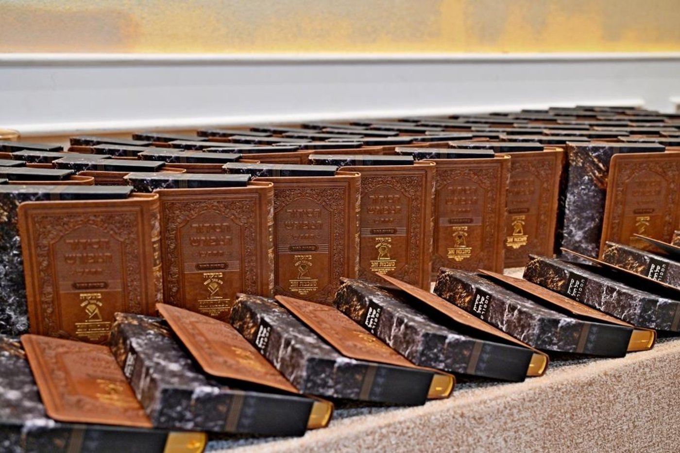 דינר לטובת בניית בנין בית החינוך לבנות משבצות זהב – בית שמש