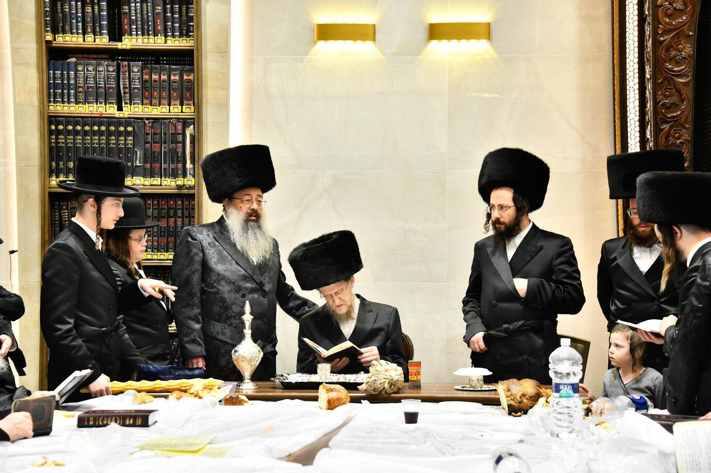 האדמו"ר מאלכסנדר ארה"ב במוצשב"ק בב"ב