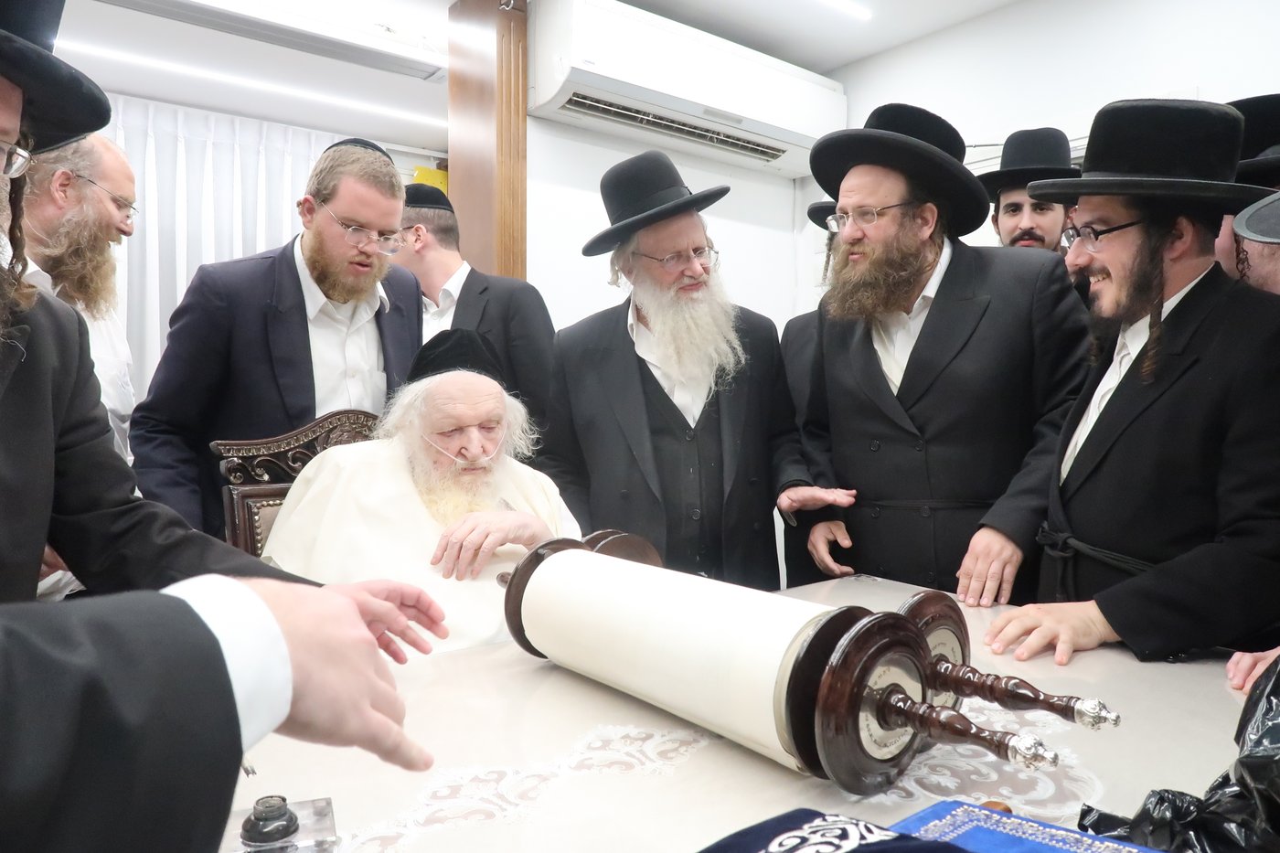 תלמידי 'שער המלך' אצל הגר"מ שטרנבוך