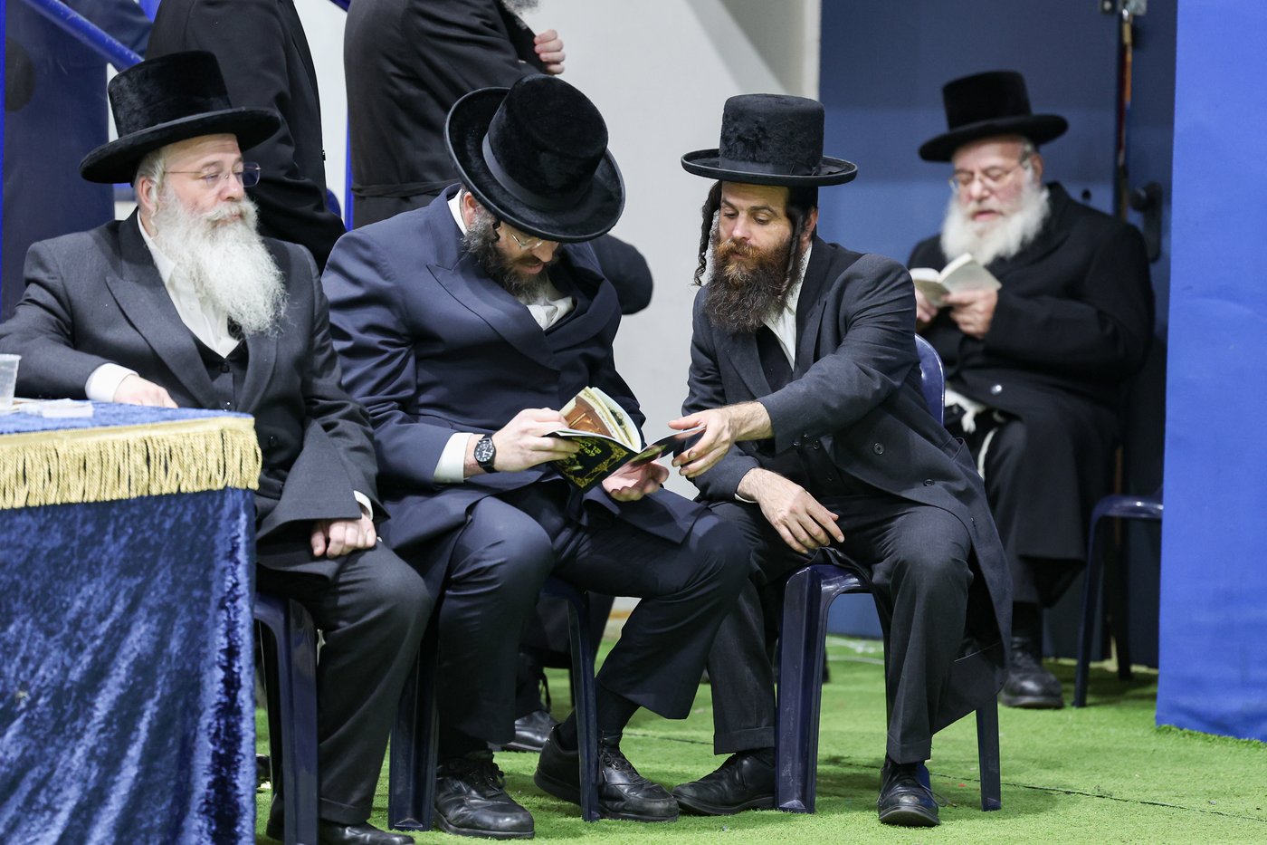 חומש סעודה בתלמוד תורה צאנז בני ברק