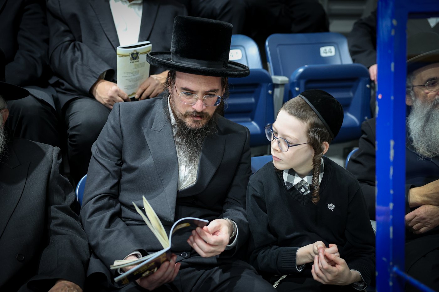 חומש סעודה בתלמוד תורה צאנז בני ברק