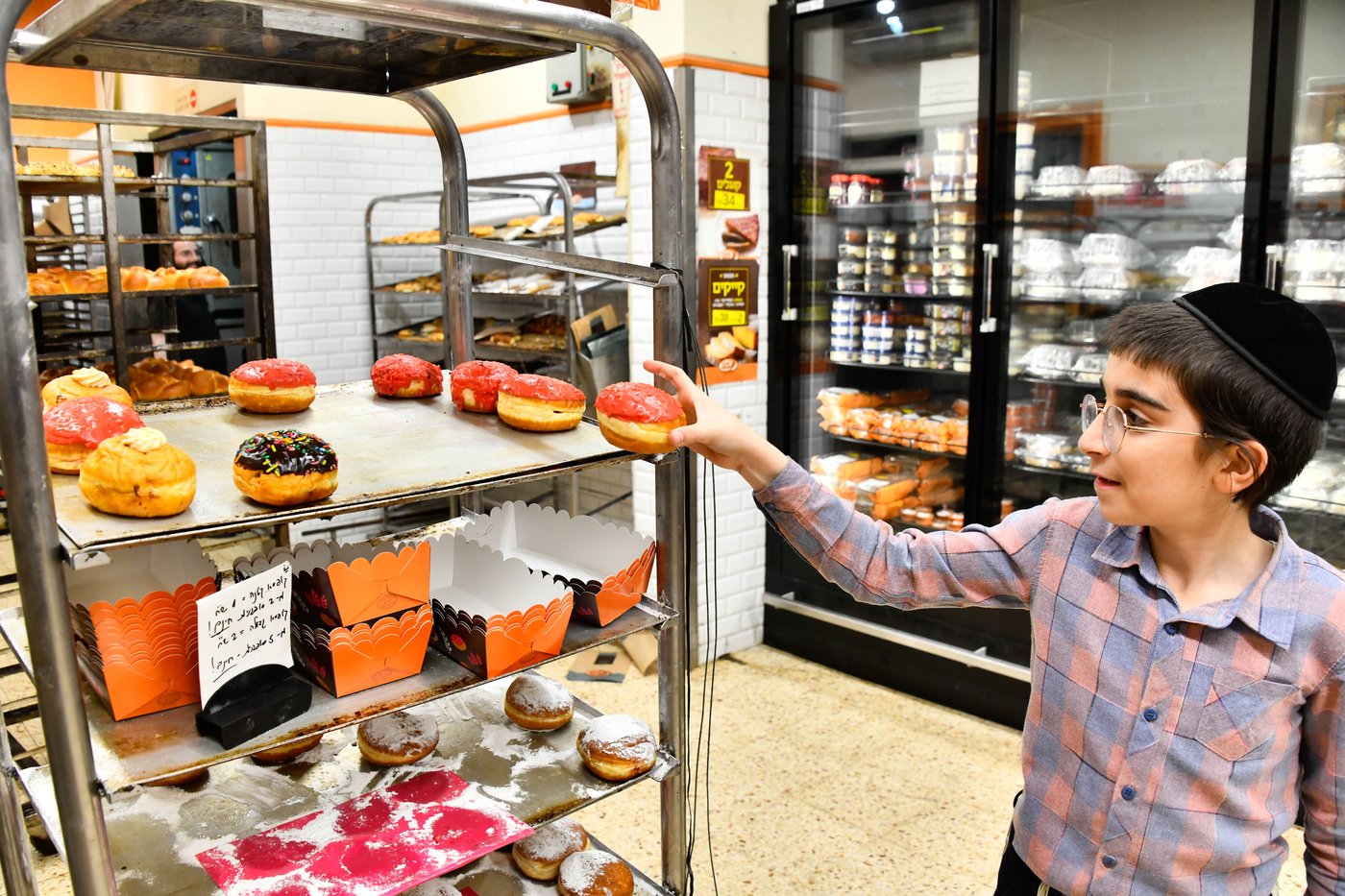 אווירת ערב חנוכה בב"ב