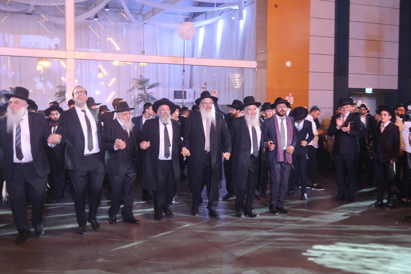 שמחת נישואי נכדי האדמו"רים רבי ברוך אבוחצירא ורבי יחיאל אבוחצירא