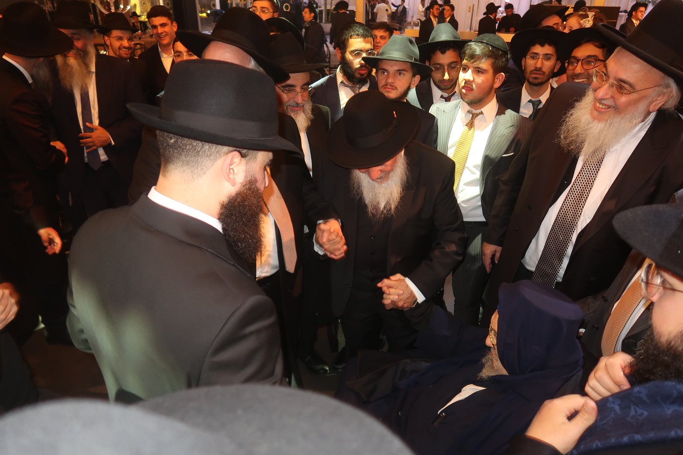 שמחת נישואי נכדי האדמו"רים רבי ברוך אבוחצירא ורבי יחיאל אבוחצירא