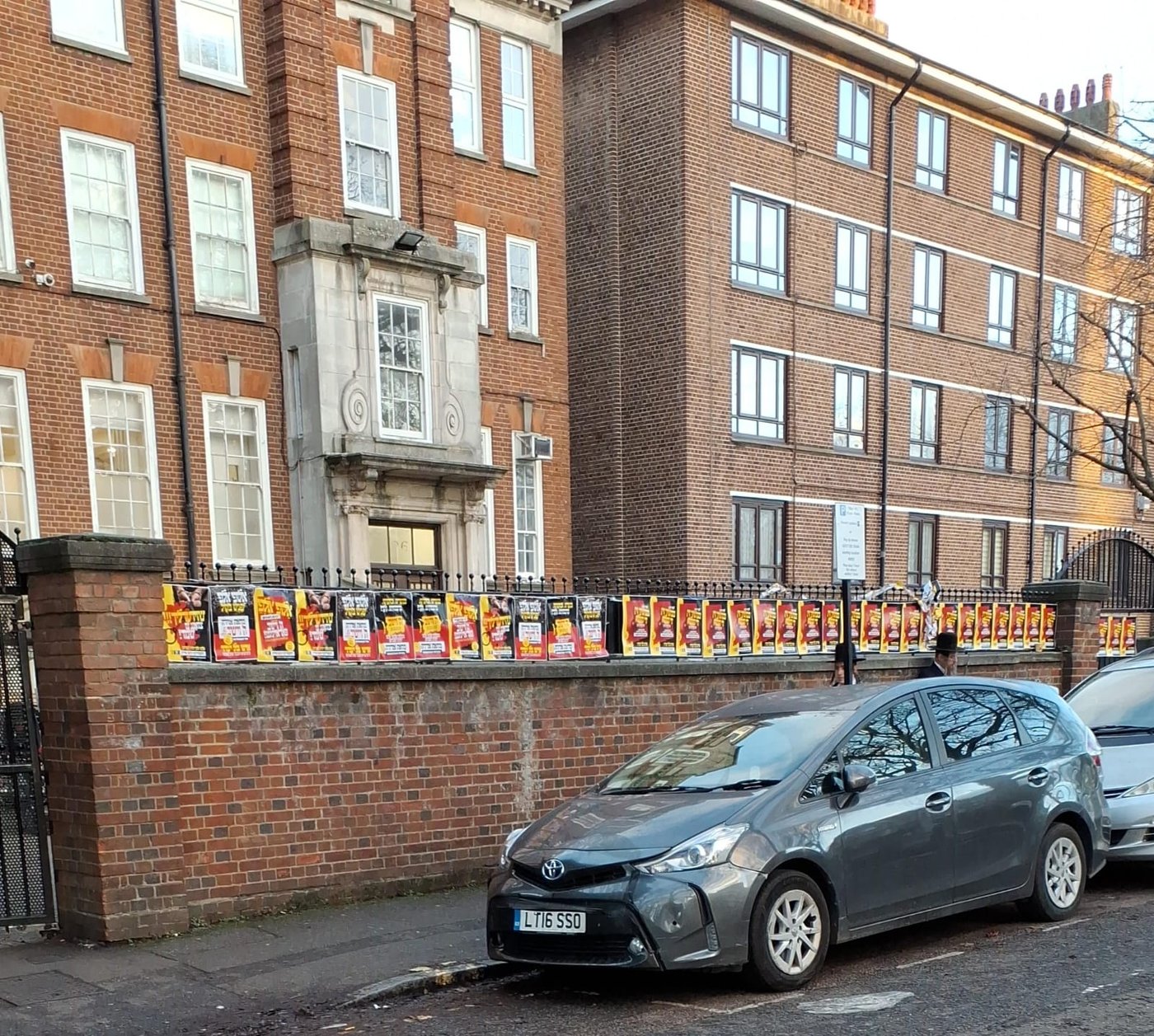 רבבות אלפי ישראל בחזית אחת: ההפגנה הגדולה שמתוכננת מול בניין השגרירות