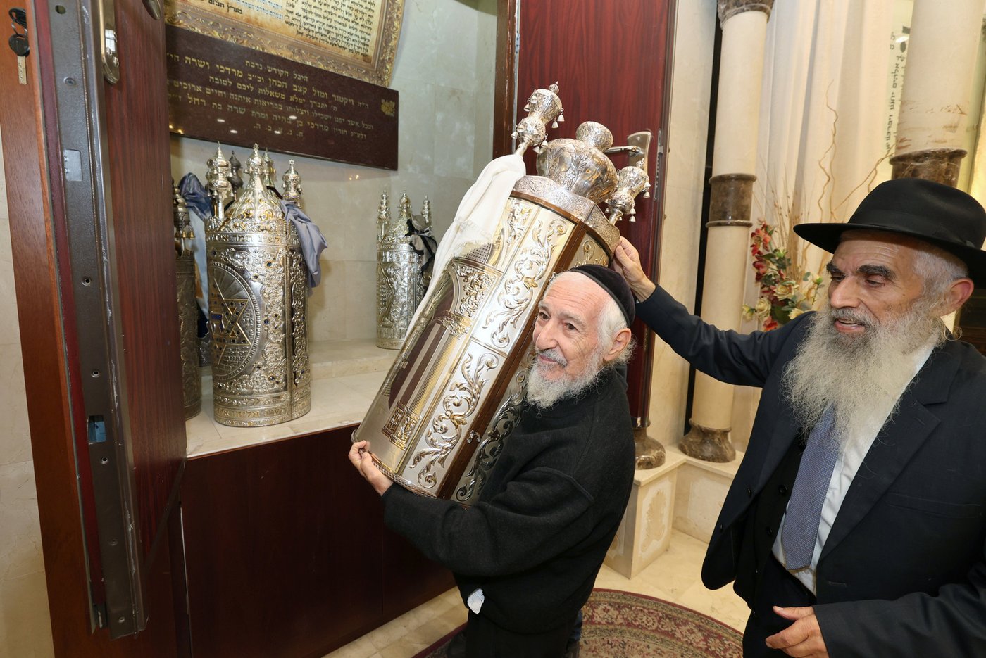 הכנסת ס"ת וחנוכת הבית לביהמ"ד "מדרש בית נשיא"  בראשל"צ