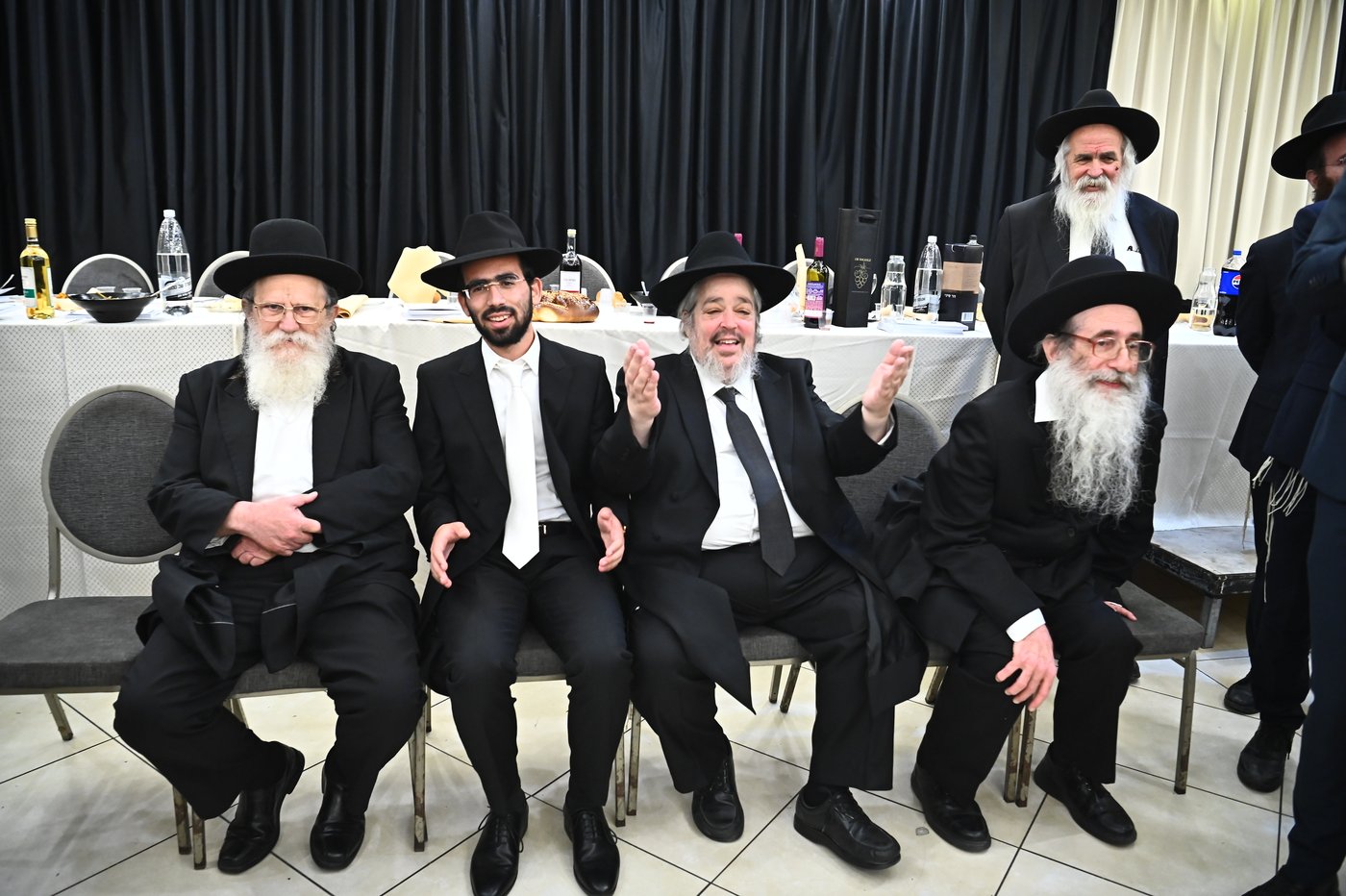 שמחת נישואי בנו של הרב יצחק קורלנסקי עם נכדת רבי שריאל רוזנברג