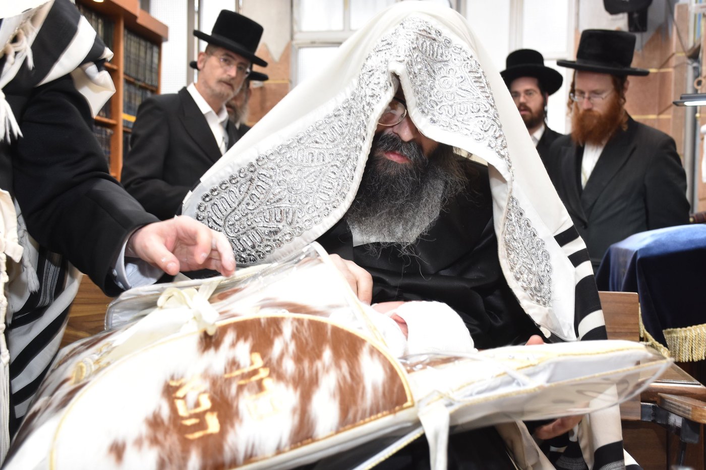 שמחת הברית לנין האדמו"ר מנאראל 