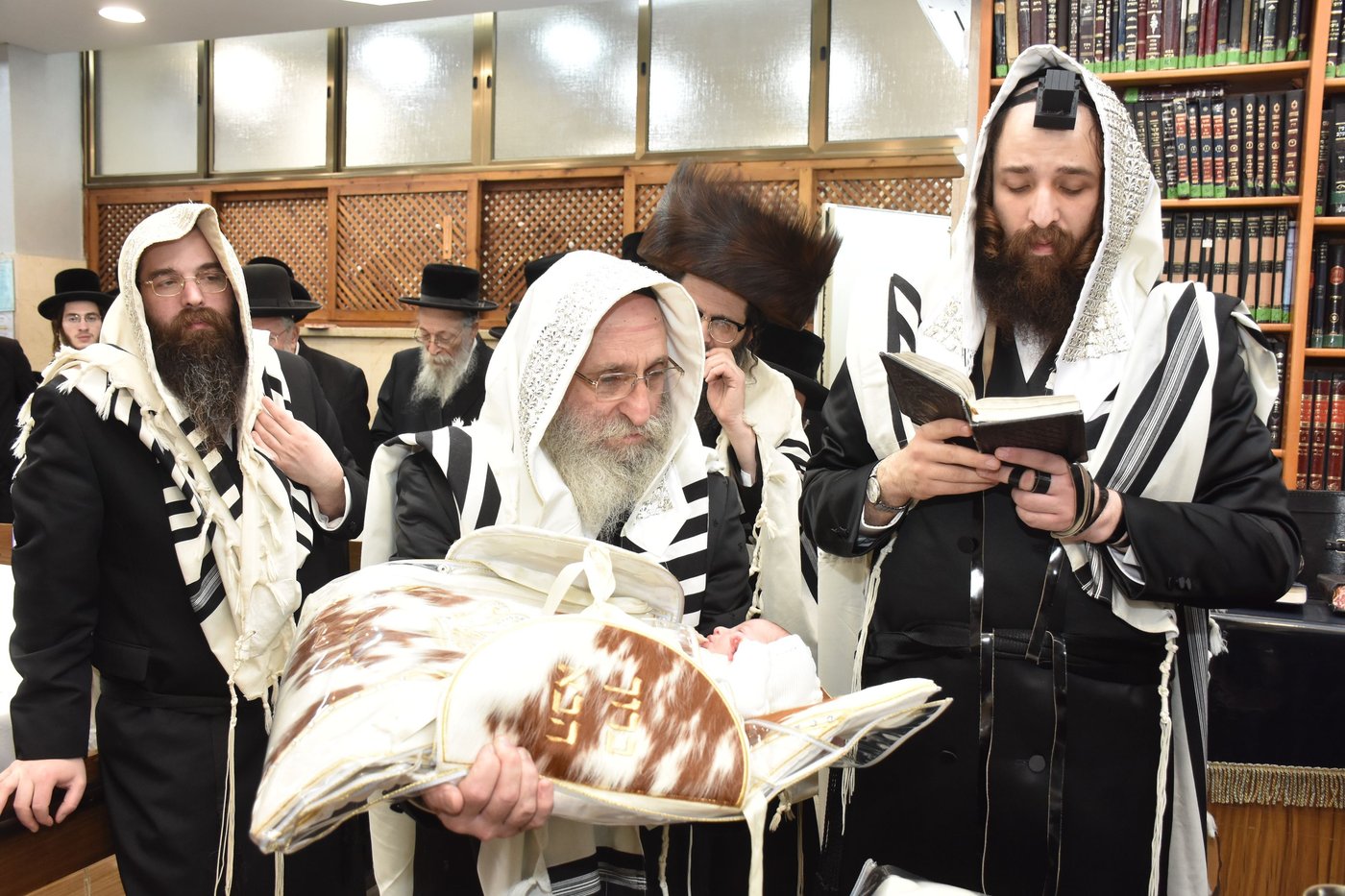 שמחת הברית לנין האדמו"ר מנאראל 