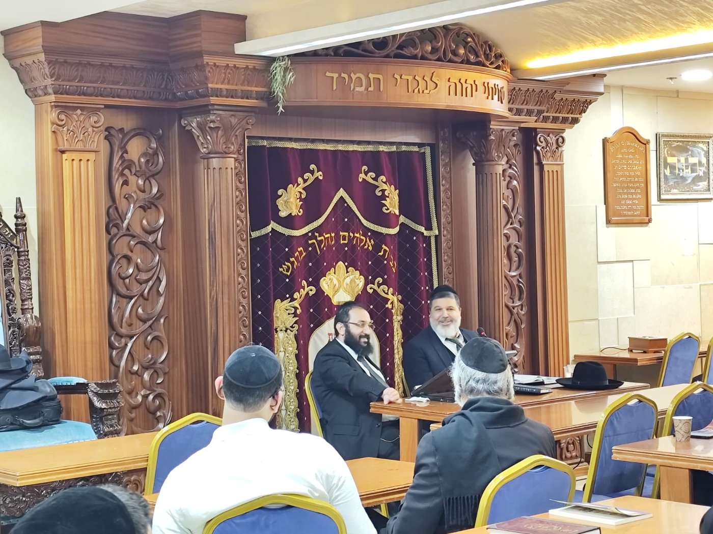 הגאון רבי אופיר מלכא בשיחה בביהמ"ד "מדרש אברהם"