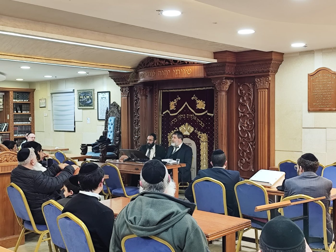 הגאון רבי אופיר מלכא בשיחה בביהמ"ד "מדרש אברהם"