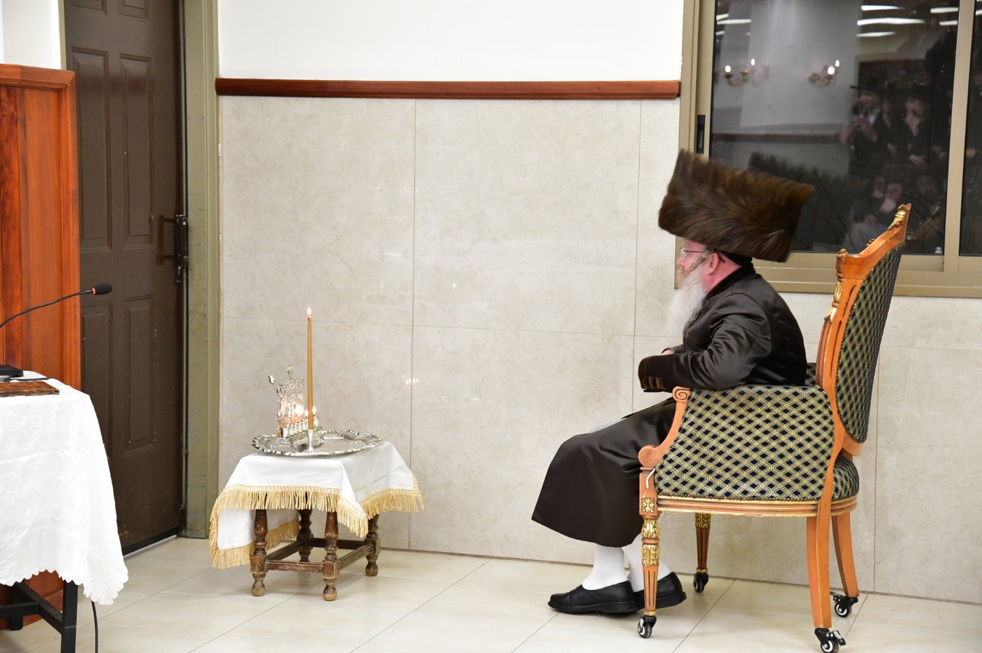 חנוכה בחצה"ק קרעטשניף קריית גת