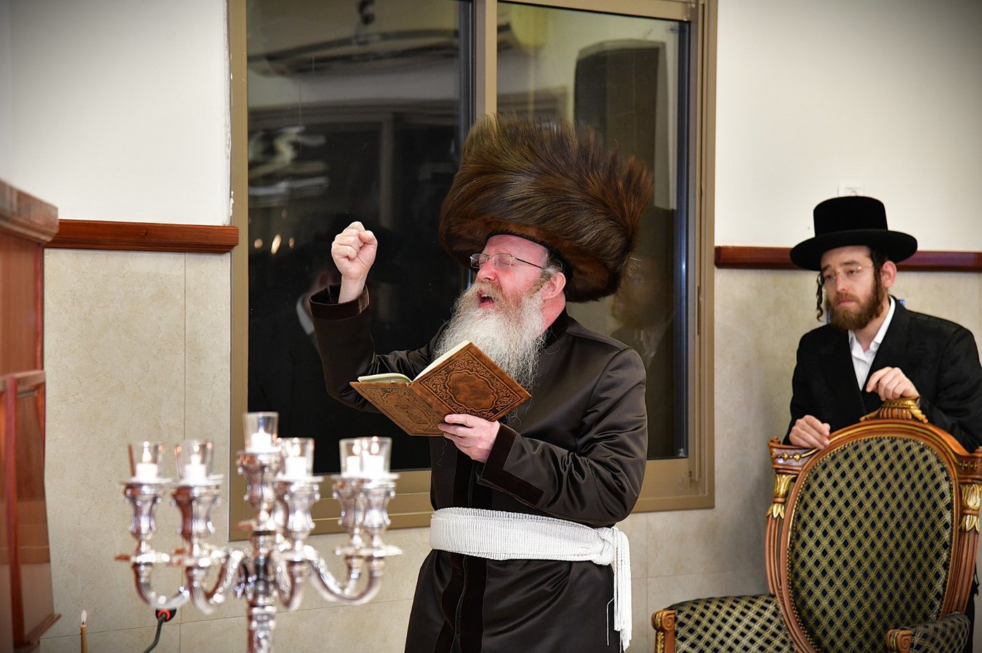 חנוכה בחצה"ק קרעטשניף קריית גת