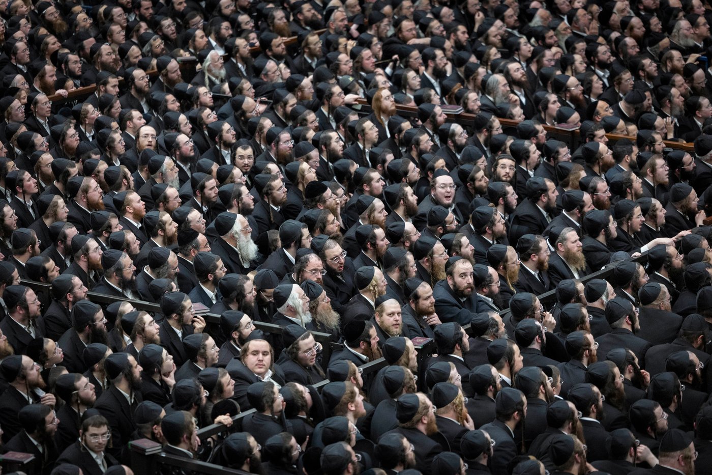 האדמו"ר מגור בהדלקת הנר הרביעי של חנוכה