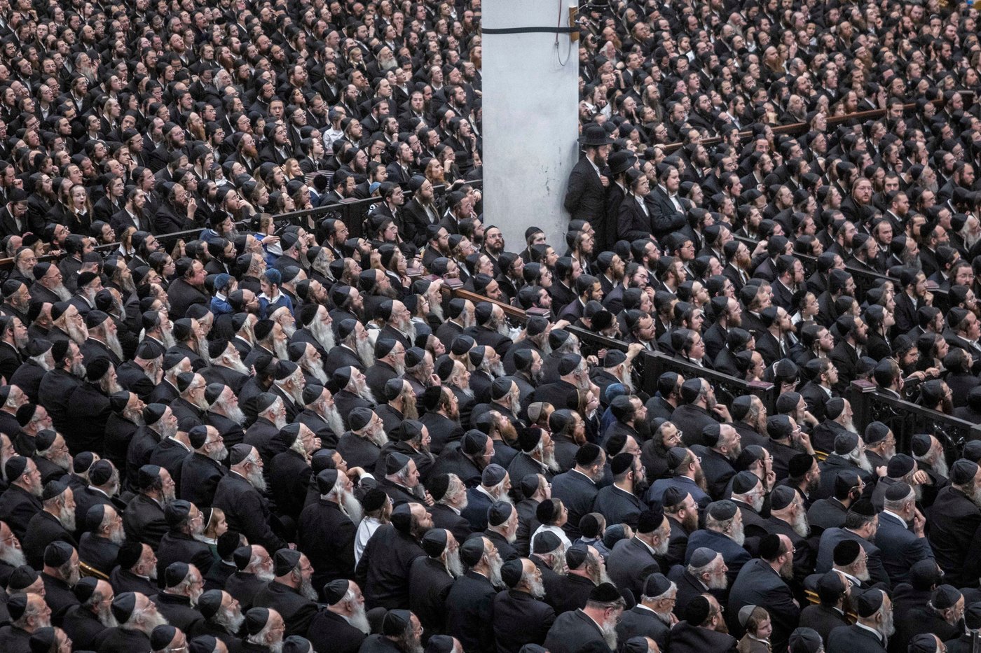 האדמו"ר מגור בהדלקת הנר הרביעי של חנוכה