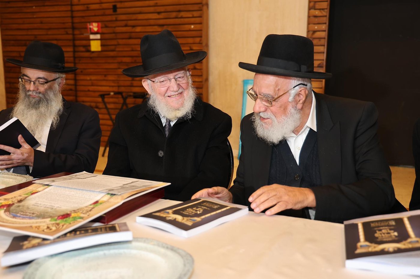 שמחת נישואי נכד הגר”מ מאזוז זצ"ל